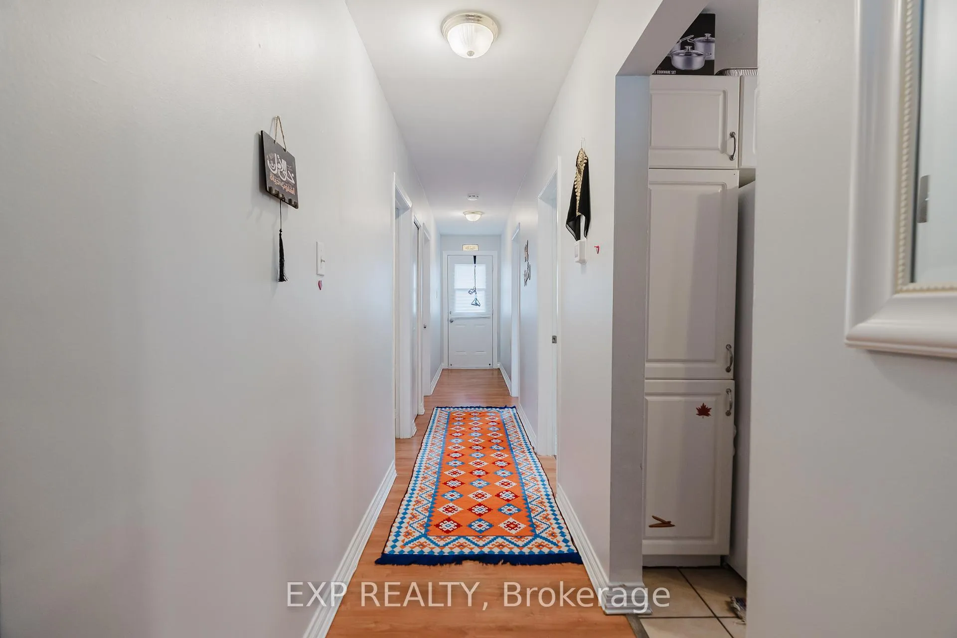 Photo 8 of 847 Pinewood Crescent, Ottawa, Queensway Terrace North — HOMEH