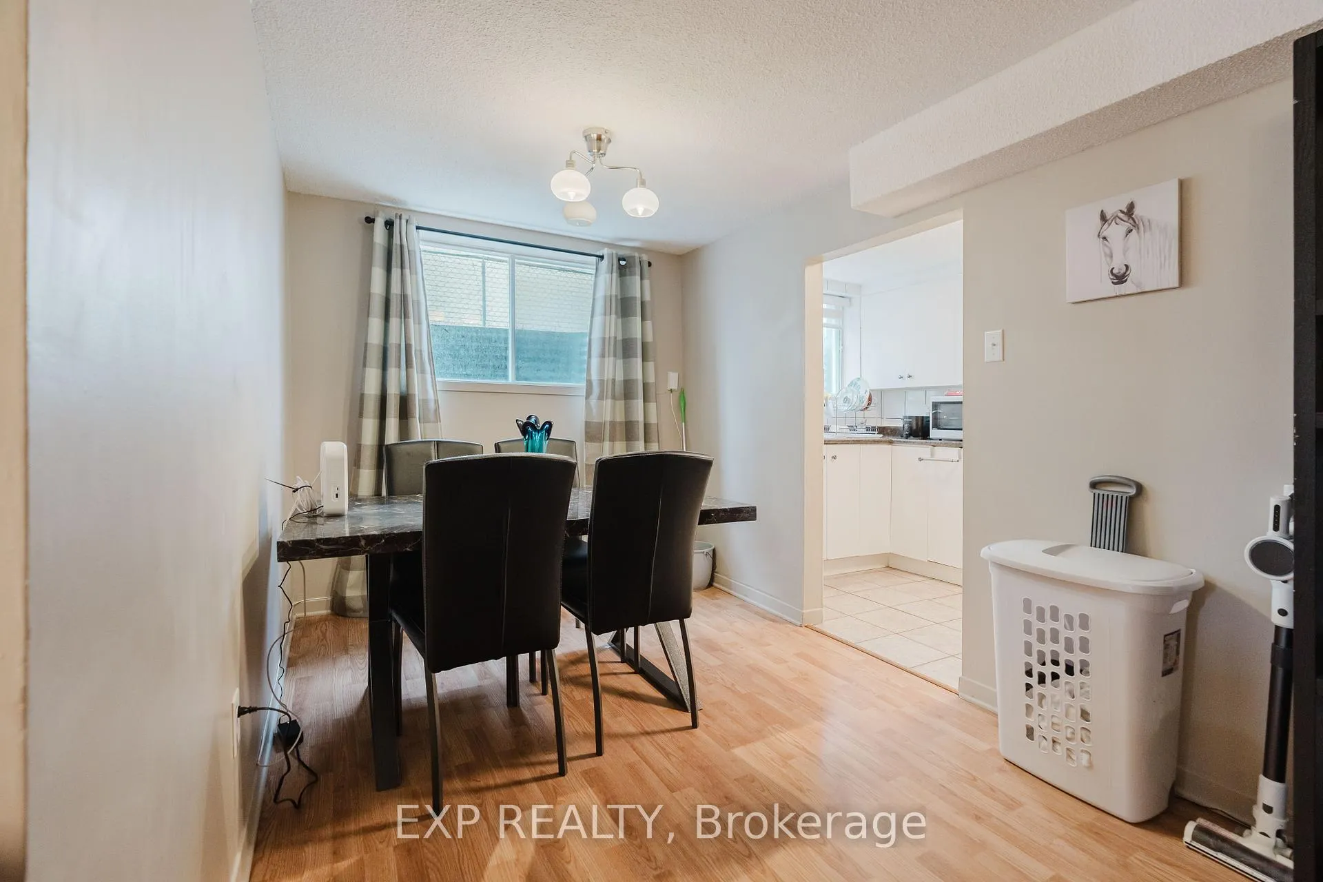 Photo 29 of 847 Pinewood Crescent, Ottawa, Queensway Terrace North — HOMEH
