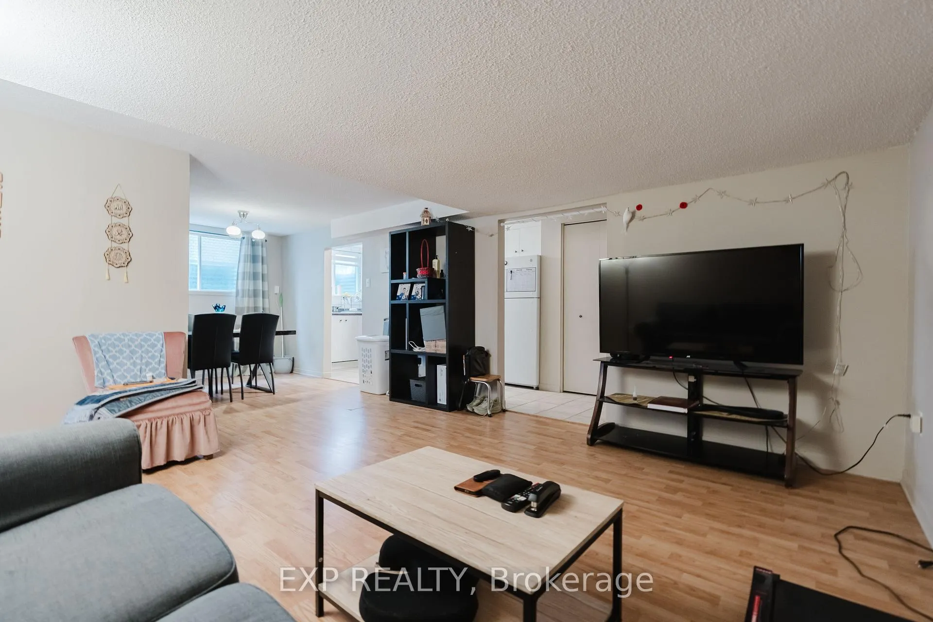 Photo 32 of 847 Pinewood Crescent, Ottawa, Queensway Terrace North — HOMEH