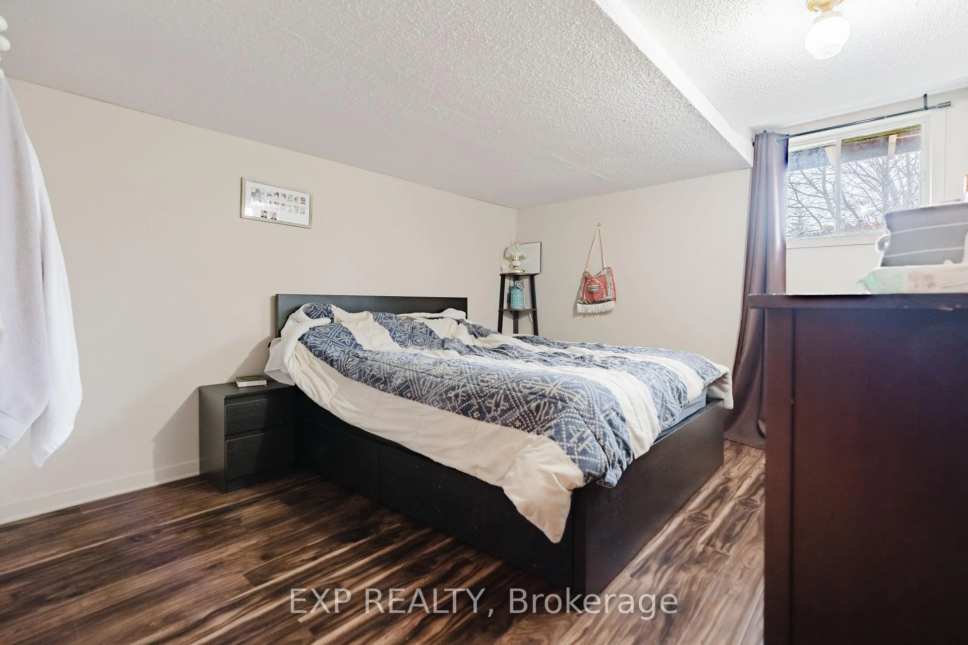 Photo 34 of 847 Pinewood Crescent, Ottawa, Queensway Terrace North — HOMEH