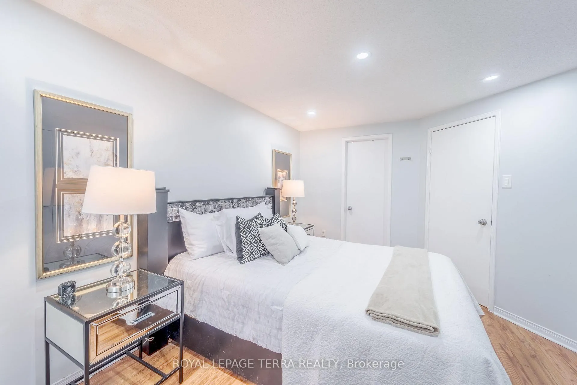 Photo 16 of 15 Heaver Drive, Whitby, Pringle Creek — HOMEH