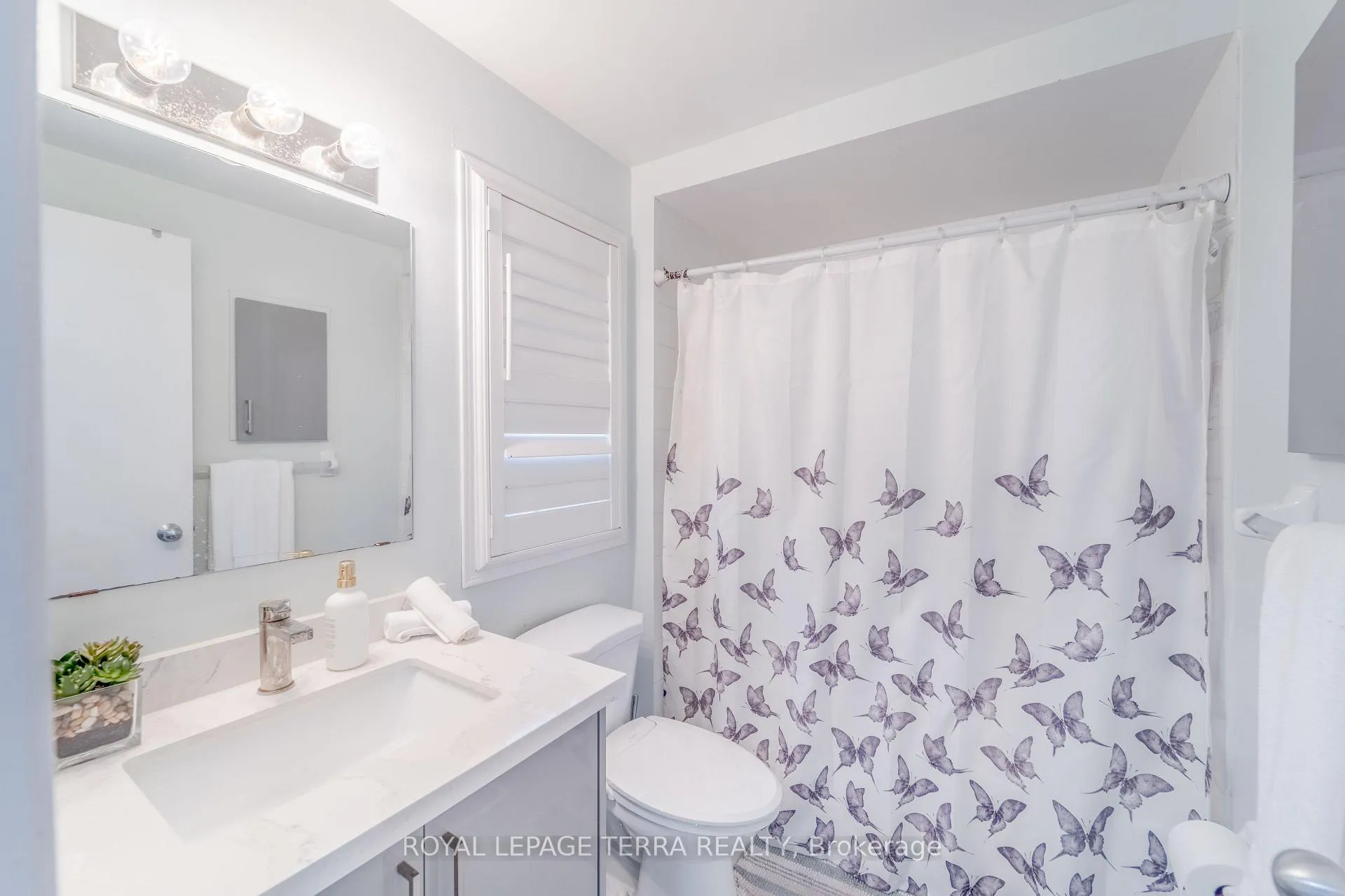Photo 18 of 15 Heaver Drive, Whitby, Pringle Creek — HOMEH