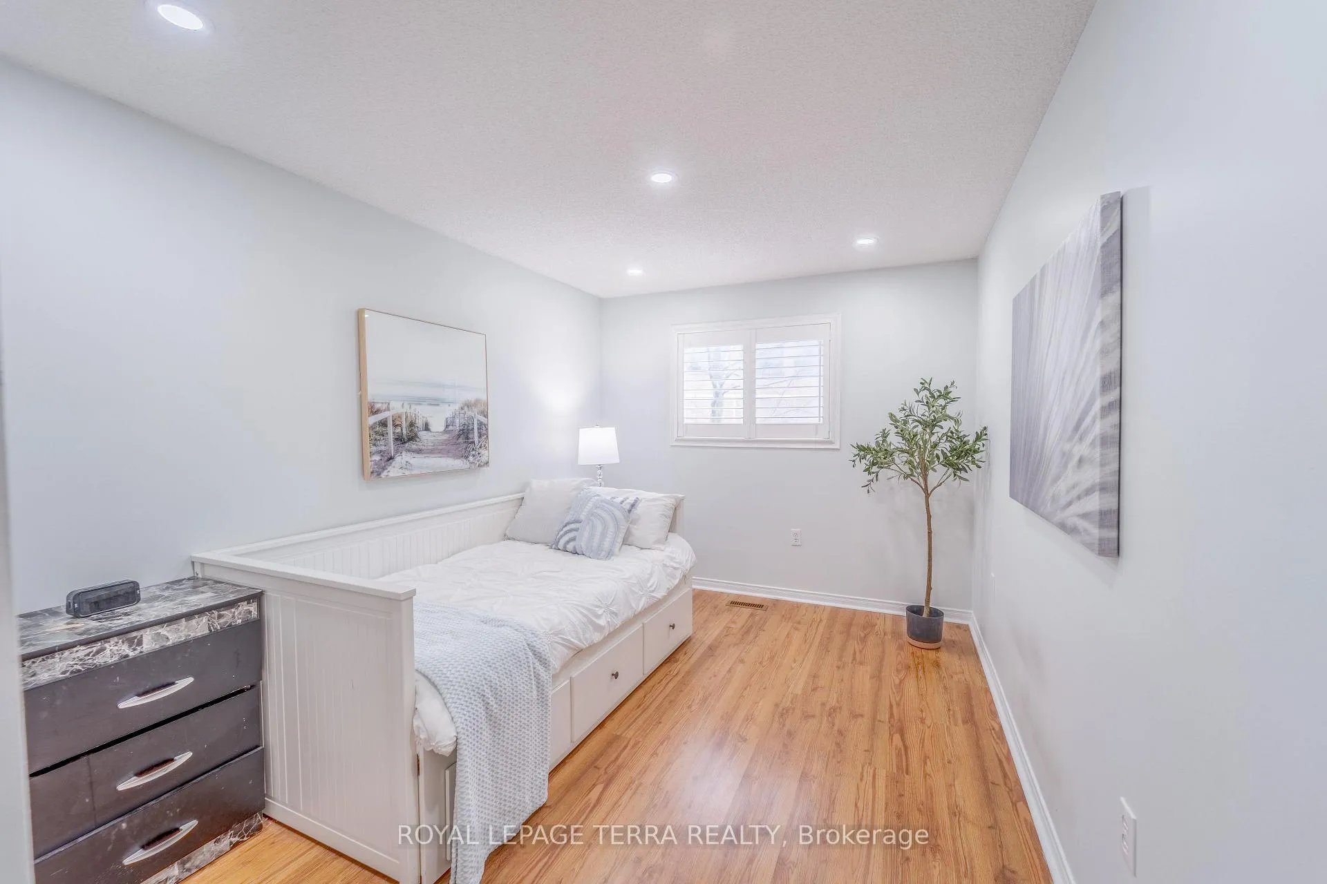 Photo 19 of 15 Heaver Drive, Whitby, Pringle Creek — HOMEH