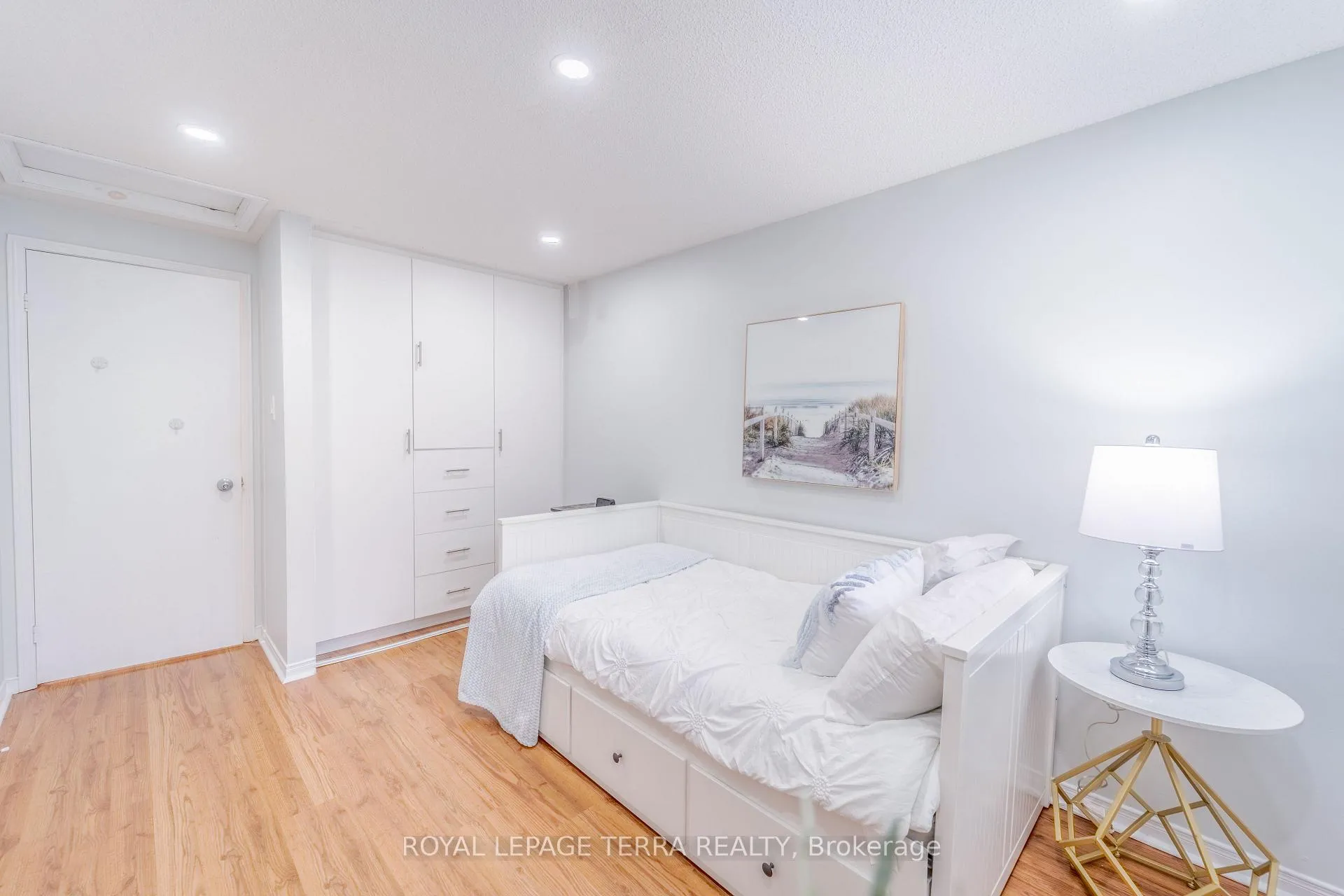 Photo 20 of 15 Heaver Drive, Whitby, Pringle Creek — HOMEH