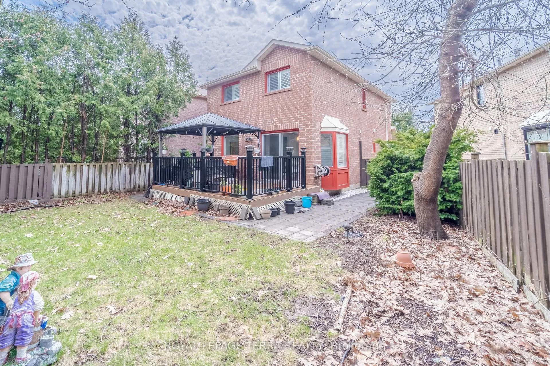 Photo 31 of 15 Heaver Drive, Whitby, Pringle Creek — HOMEH