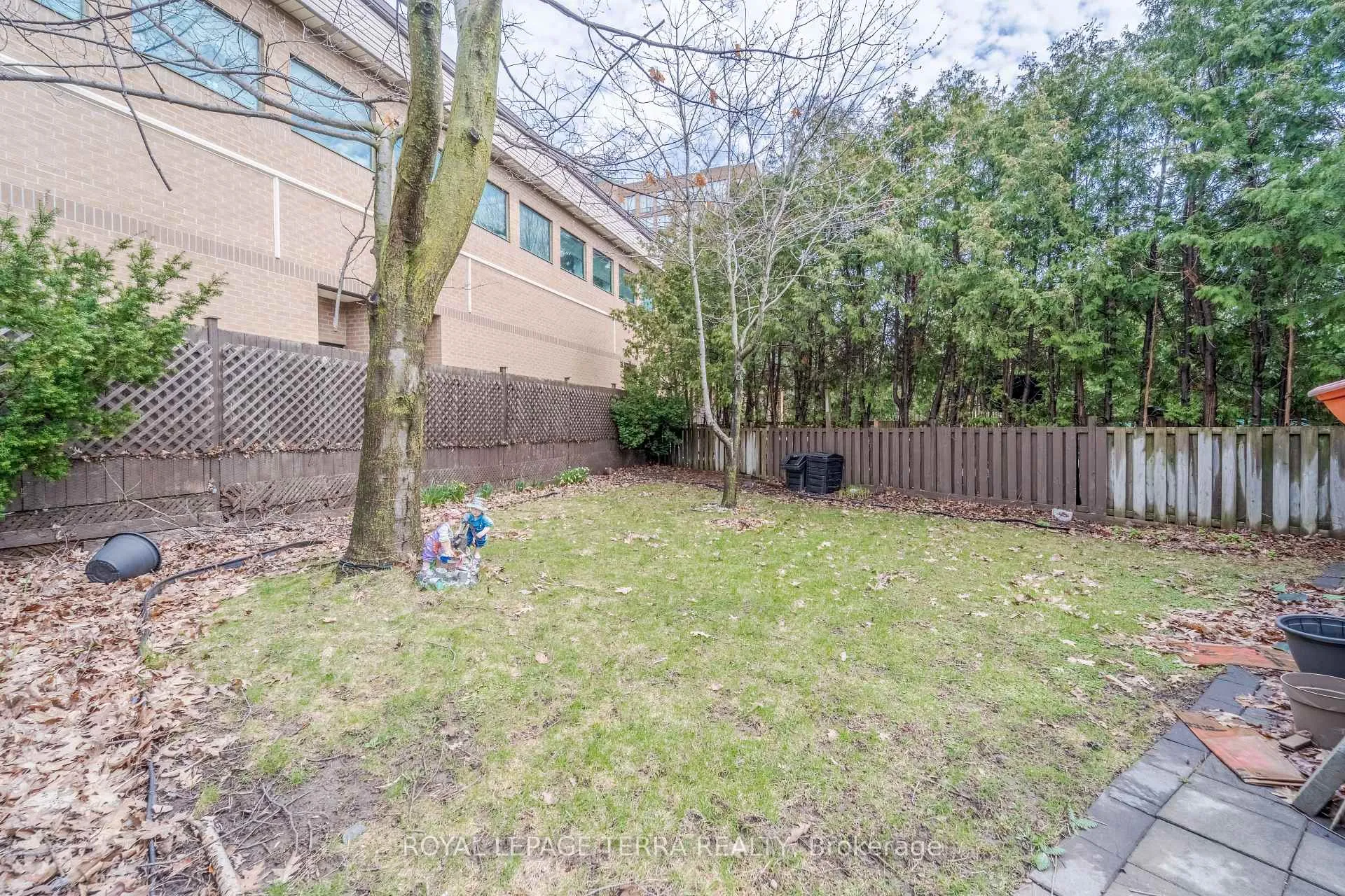 Photo 32 of 15 Heaver Drive, Whitby, Pringle Creek — HOMEH