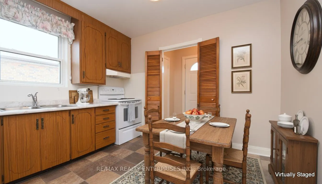 Photo 9 of 65 Hadrian Drive, Etobicoke, Elms-Old Rexdale — HOMEH