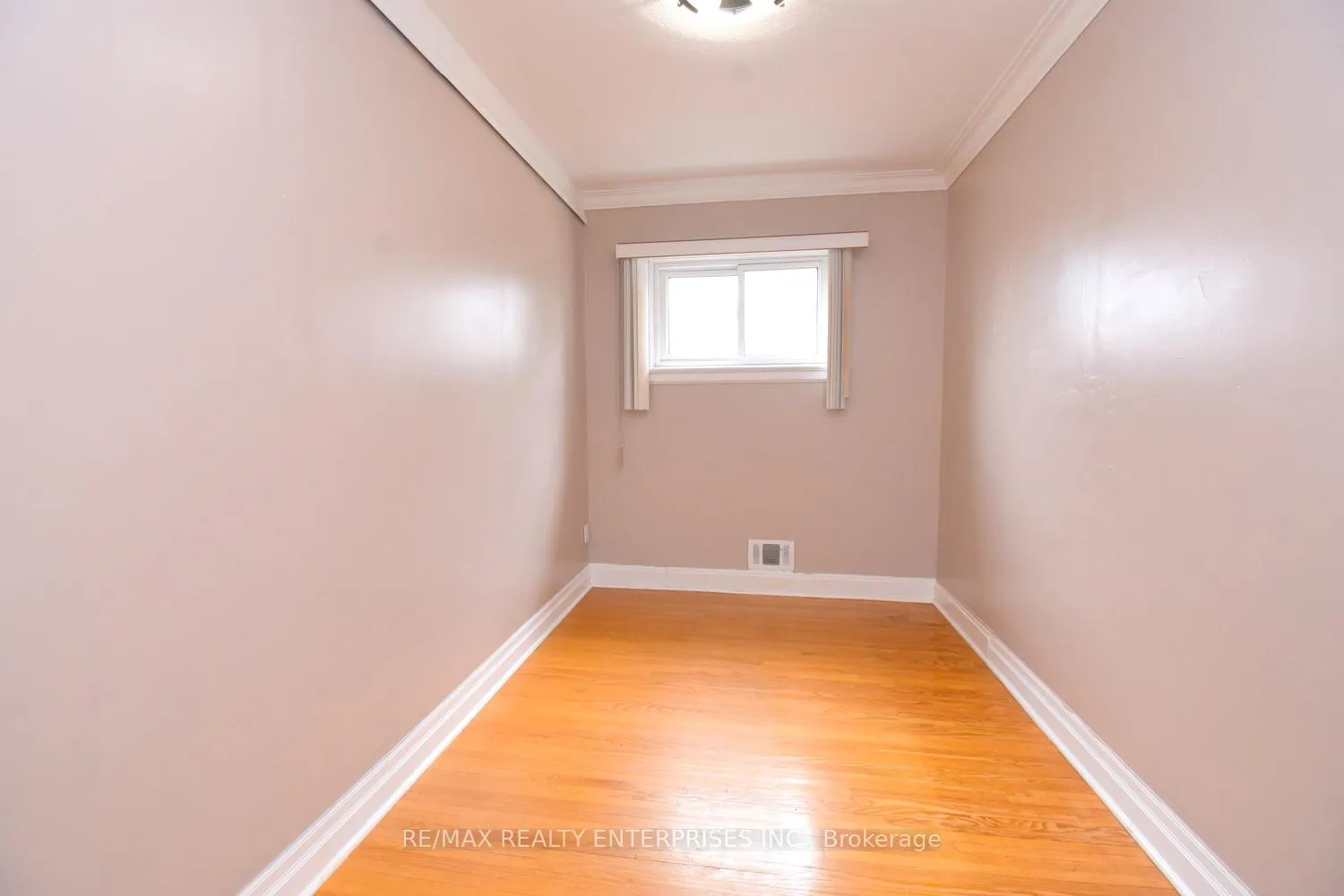 Photo 11 of 65 Hadrian Drive, Etobicoke, Elms-Old Rexdale — HOMEH