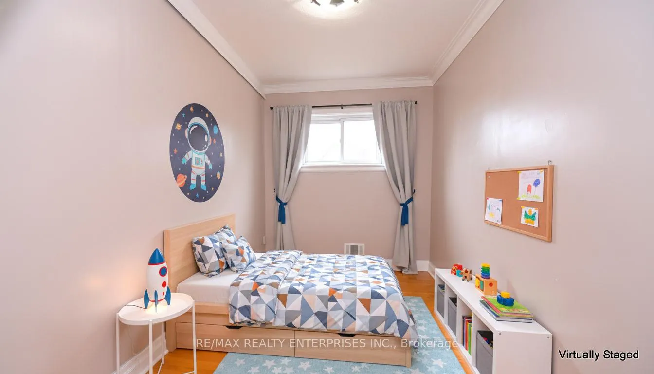 Photo 13 of 65 Hadrian Drive, Etobicoke, Elms-Old Rexdale — HOMEH