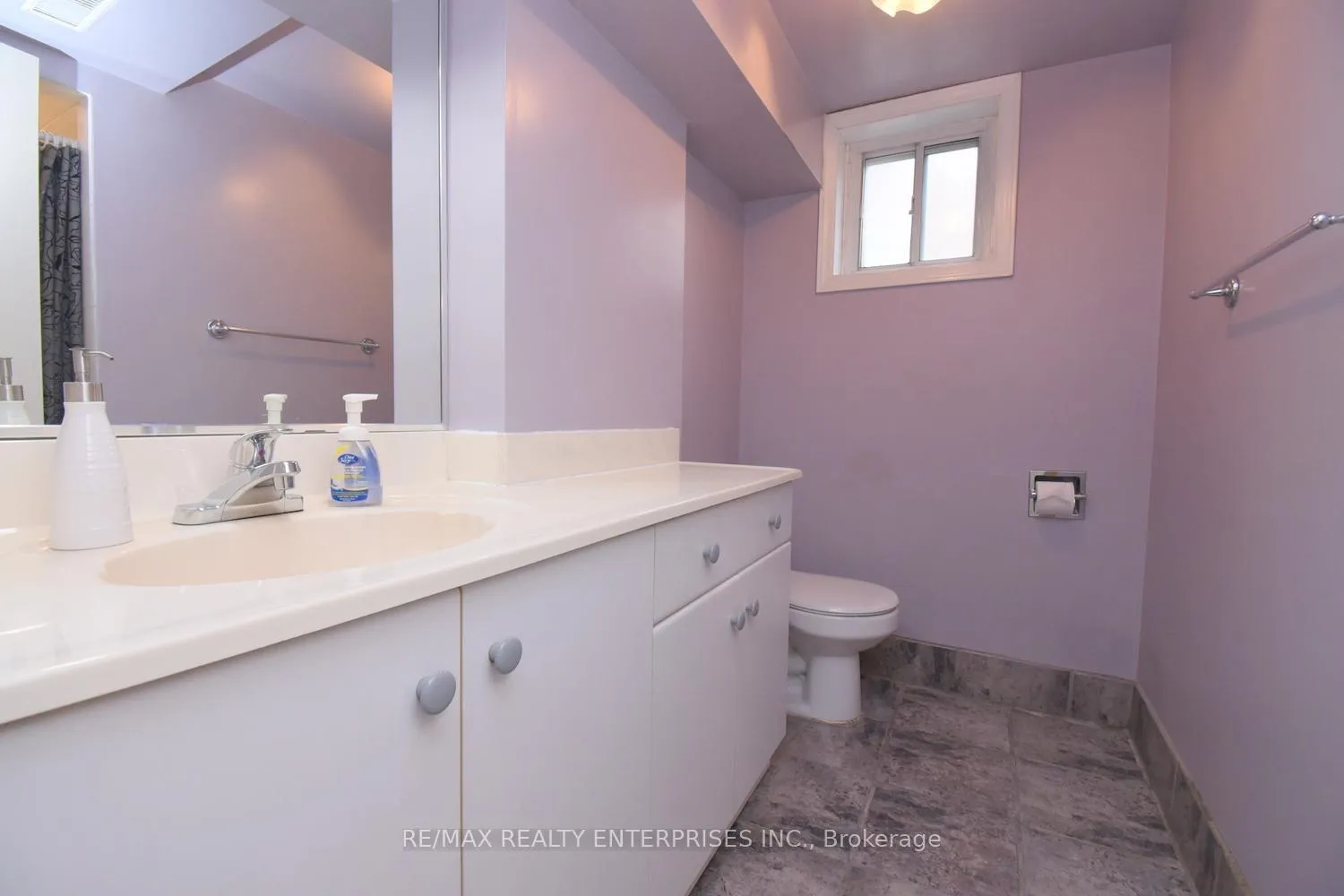 Photo 24 of 65 Hadrian Drive, Etobicoke, Elms-Old Rexdale — HOMEH