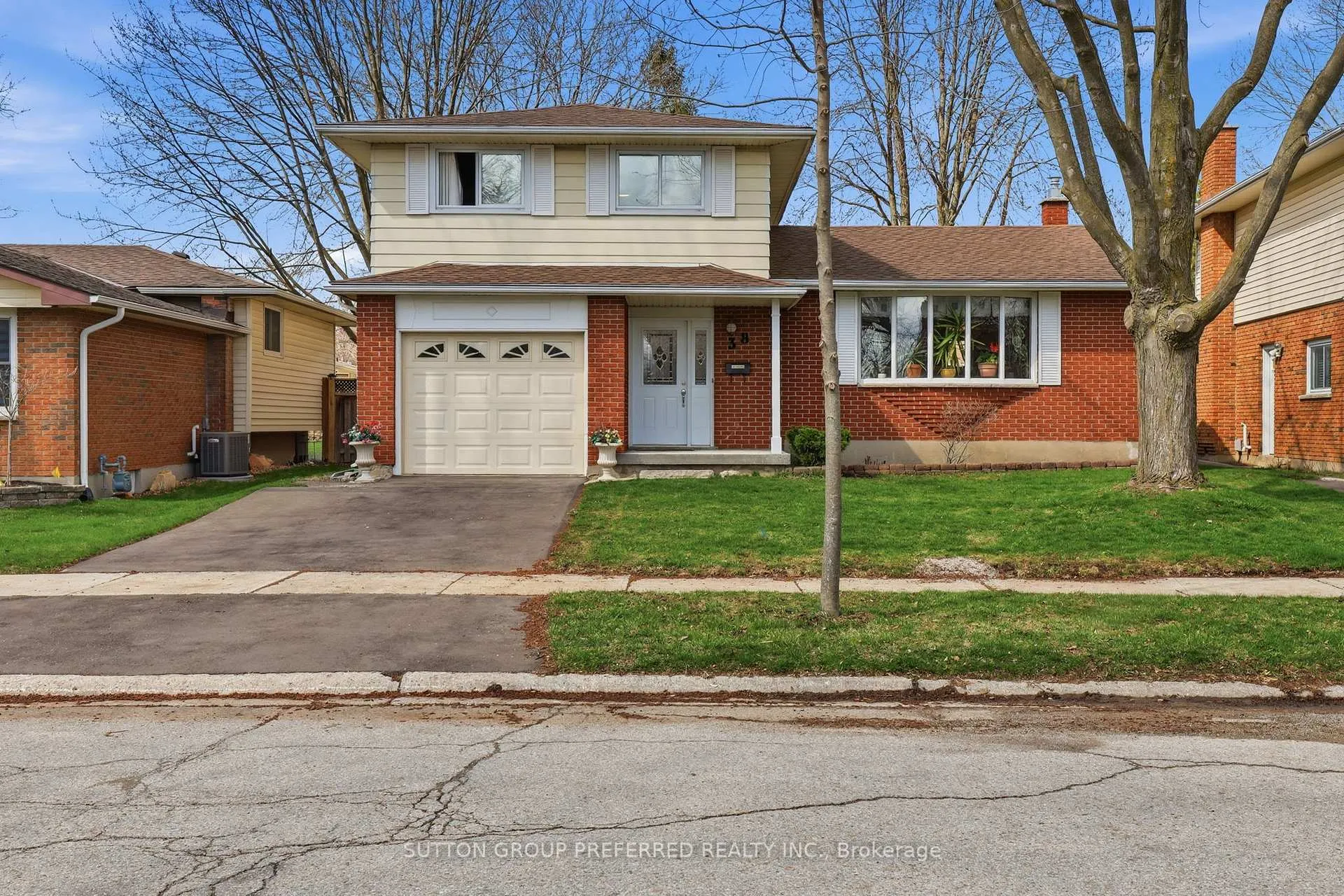 Front of 38 Alayne Crescent