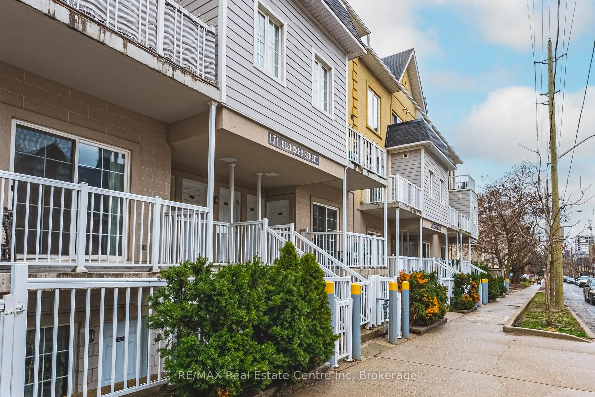 Front of Unit 222, 171 Bleecker Street