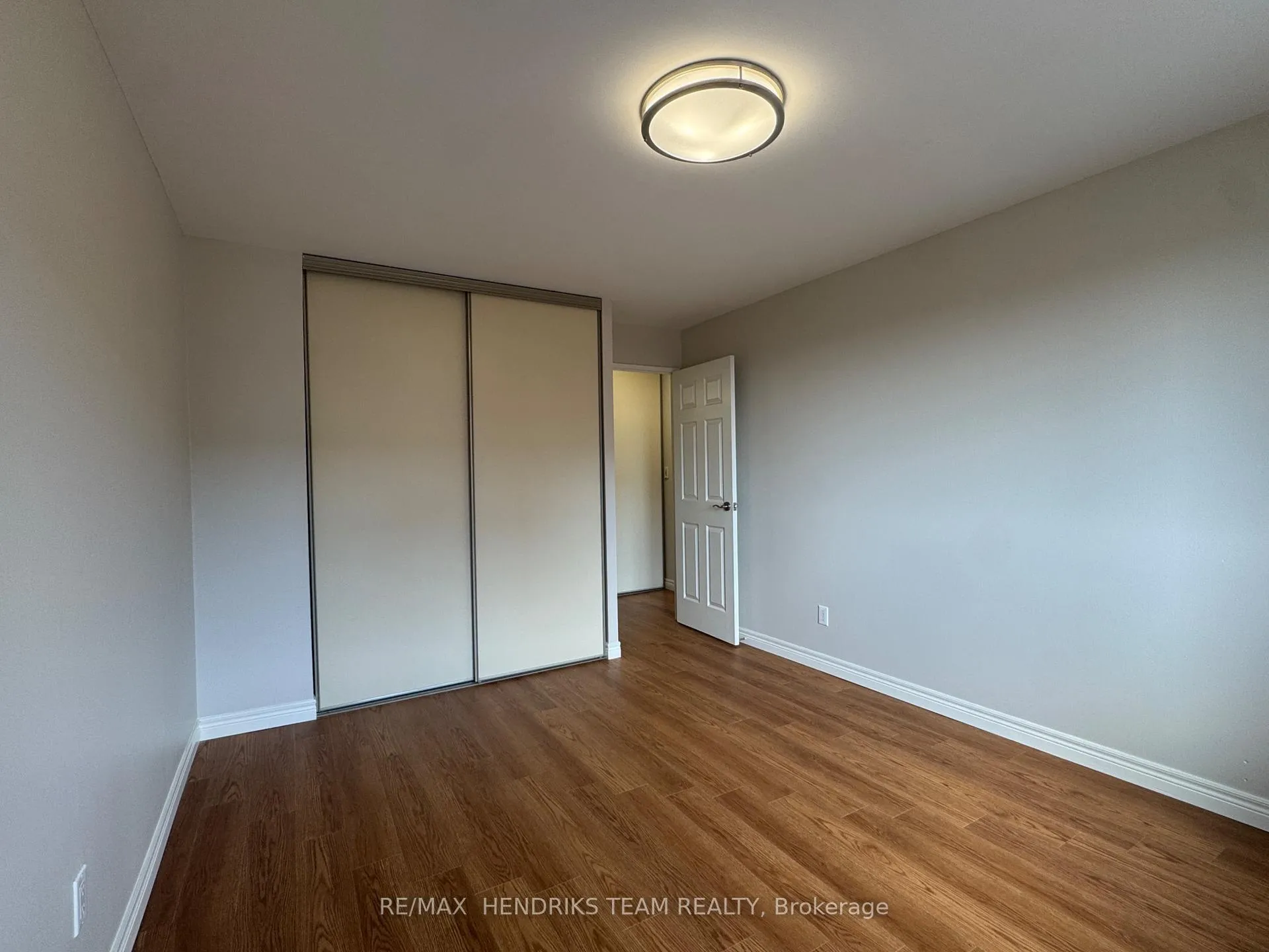 Photo 9 of Unit 803, 610 Lake Street, St. Catharines, Lakeport — HOMEH