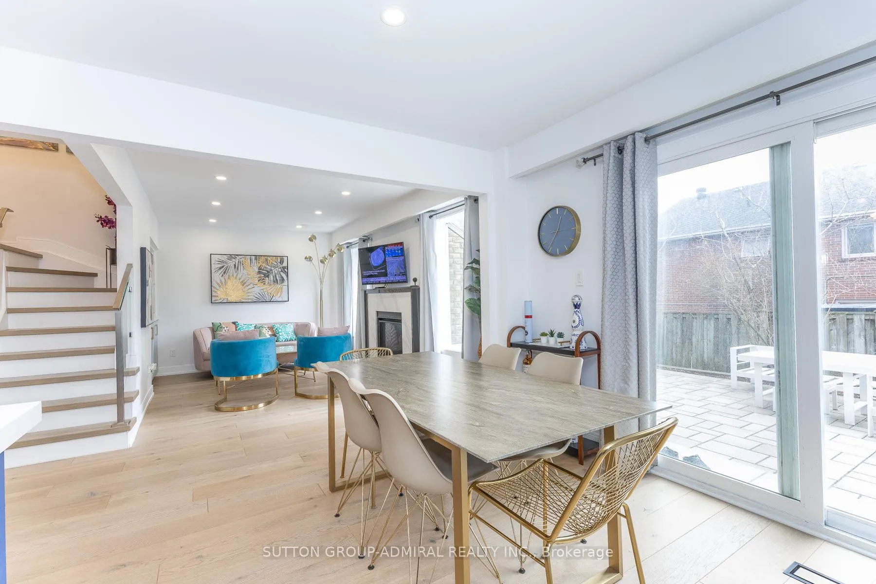 Photo 11 of 37 Spring Gate Boulevard, Vaughan, Crestwood-Springfarm-Yorkhill — HOMEH