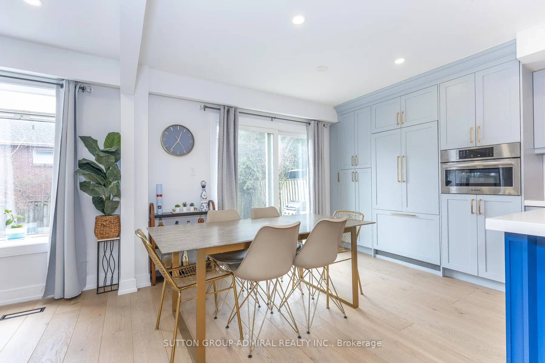 Photo 12 of 37 Spring Gate Boulevard, Vaughan, Crestwood-Springfarm-Yorkhill — HOMEH