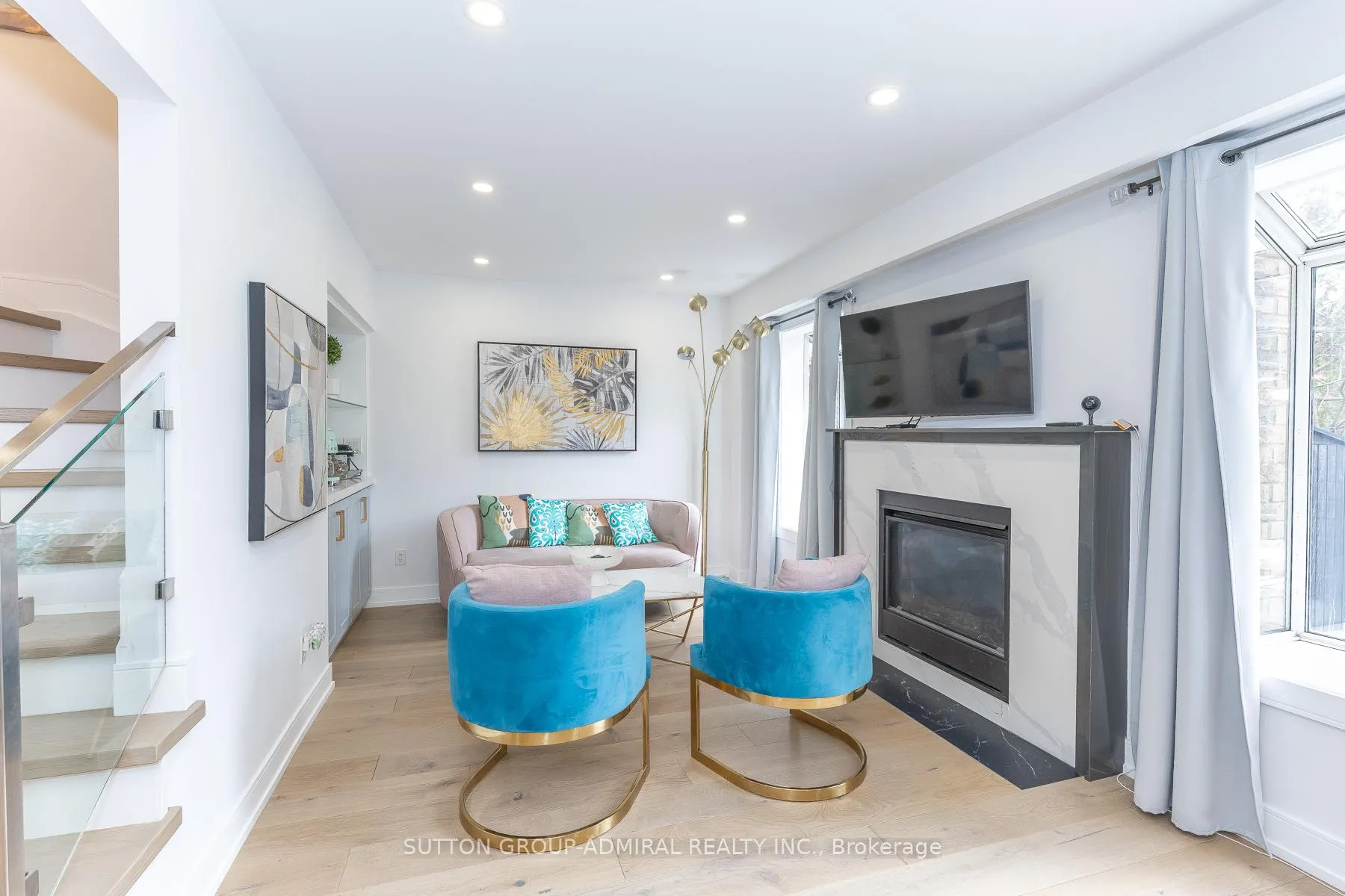 Photo 13 of 37 Spring Gate Boulevard, Vaughan, Crestwood-Springfarm-Yorkhill — HOMEH