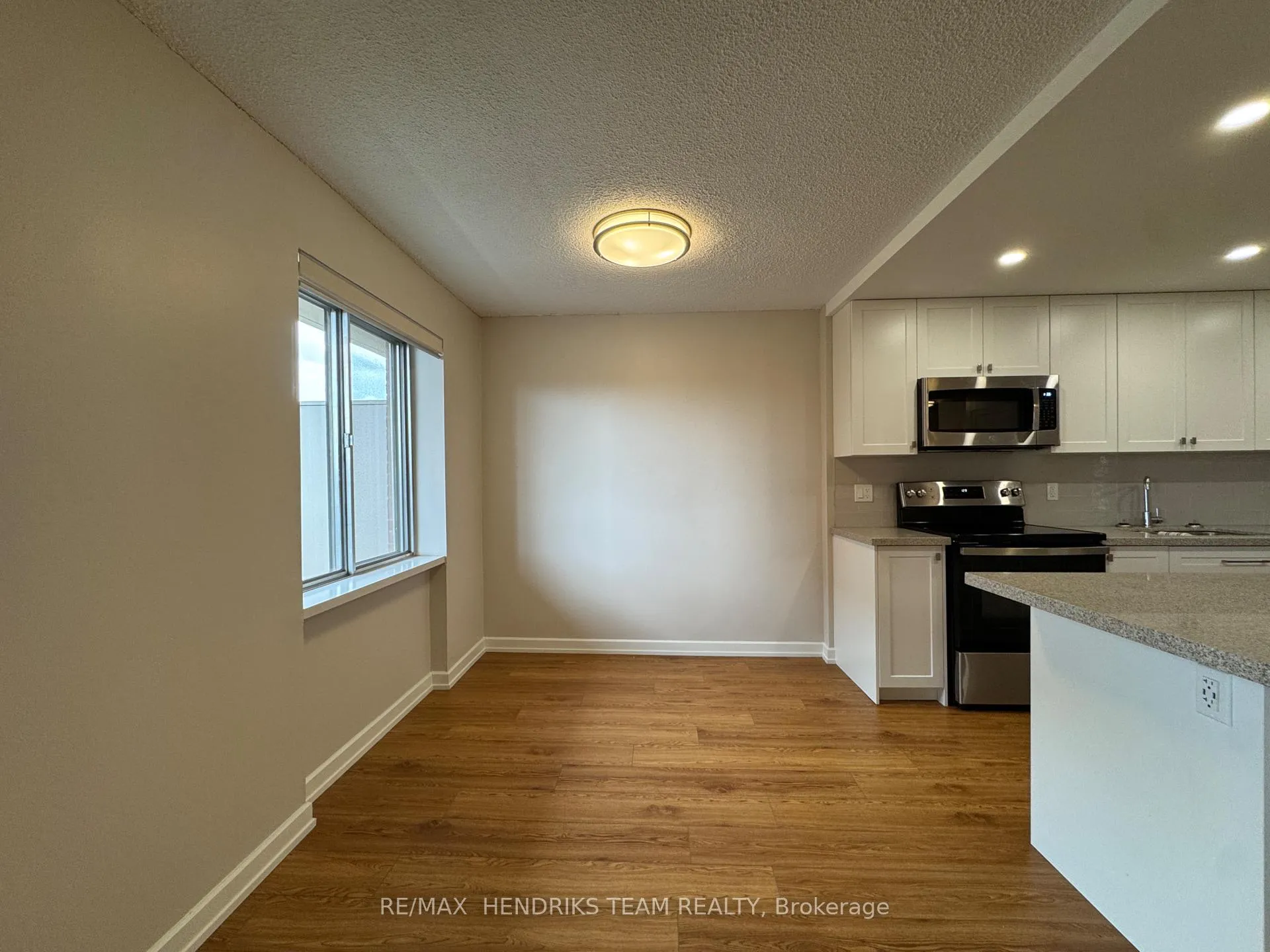 Photo 4 of Unit 507, 610 Lake Street, St. Catharines, Lakeport — HOMEH
