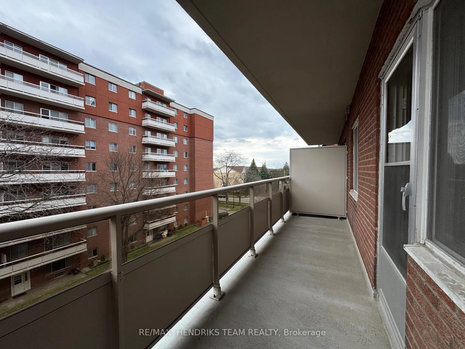 Photo 13 of Unit 507, 610 Lake Street, St. Catharines, Lakeport — HOMEH