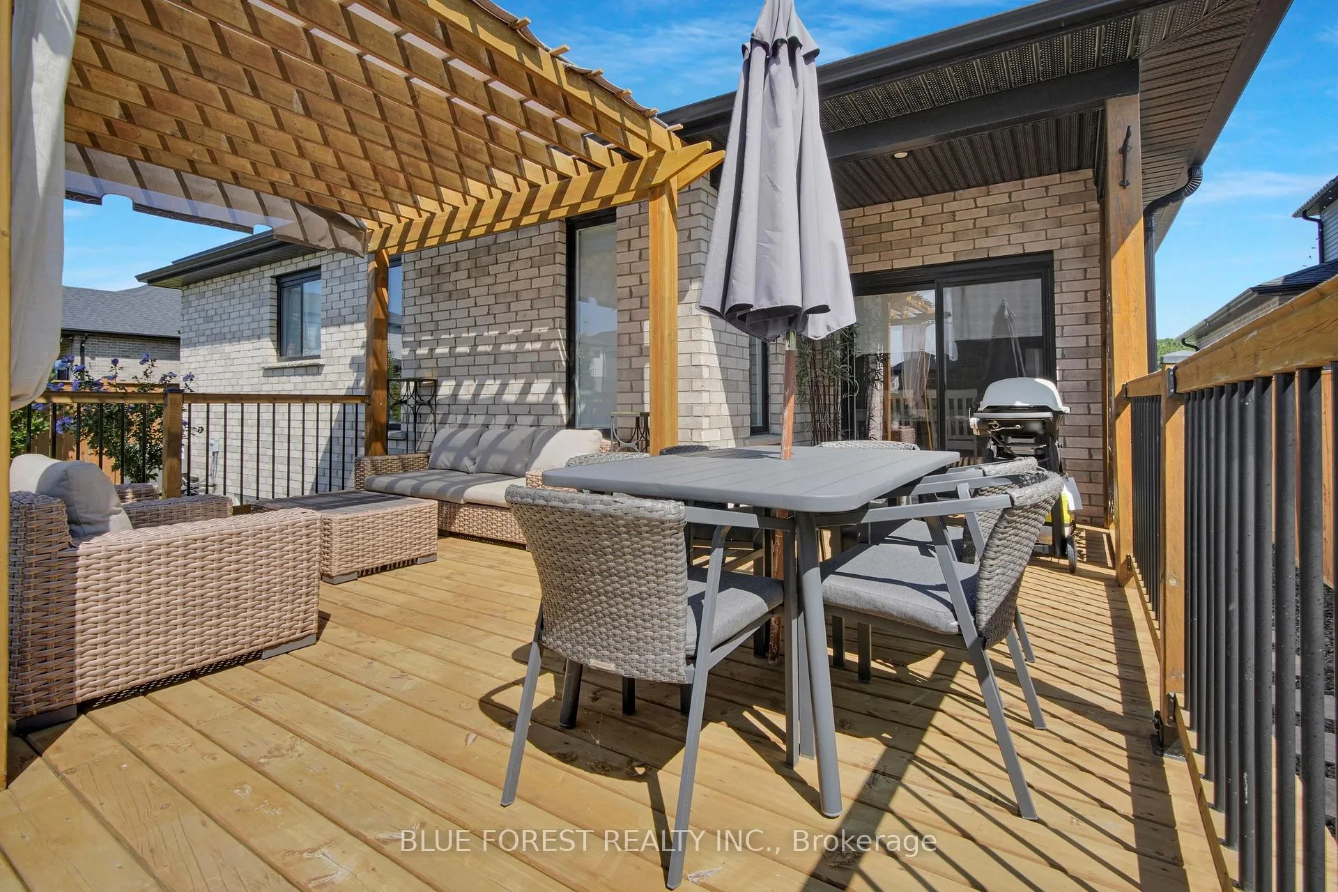 Photo 50 of 3297 Regiment Road, London, South V — HOMEH