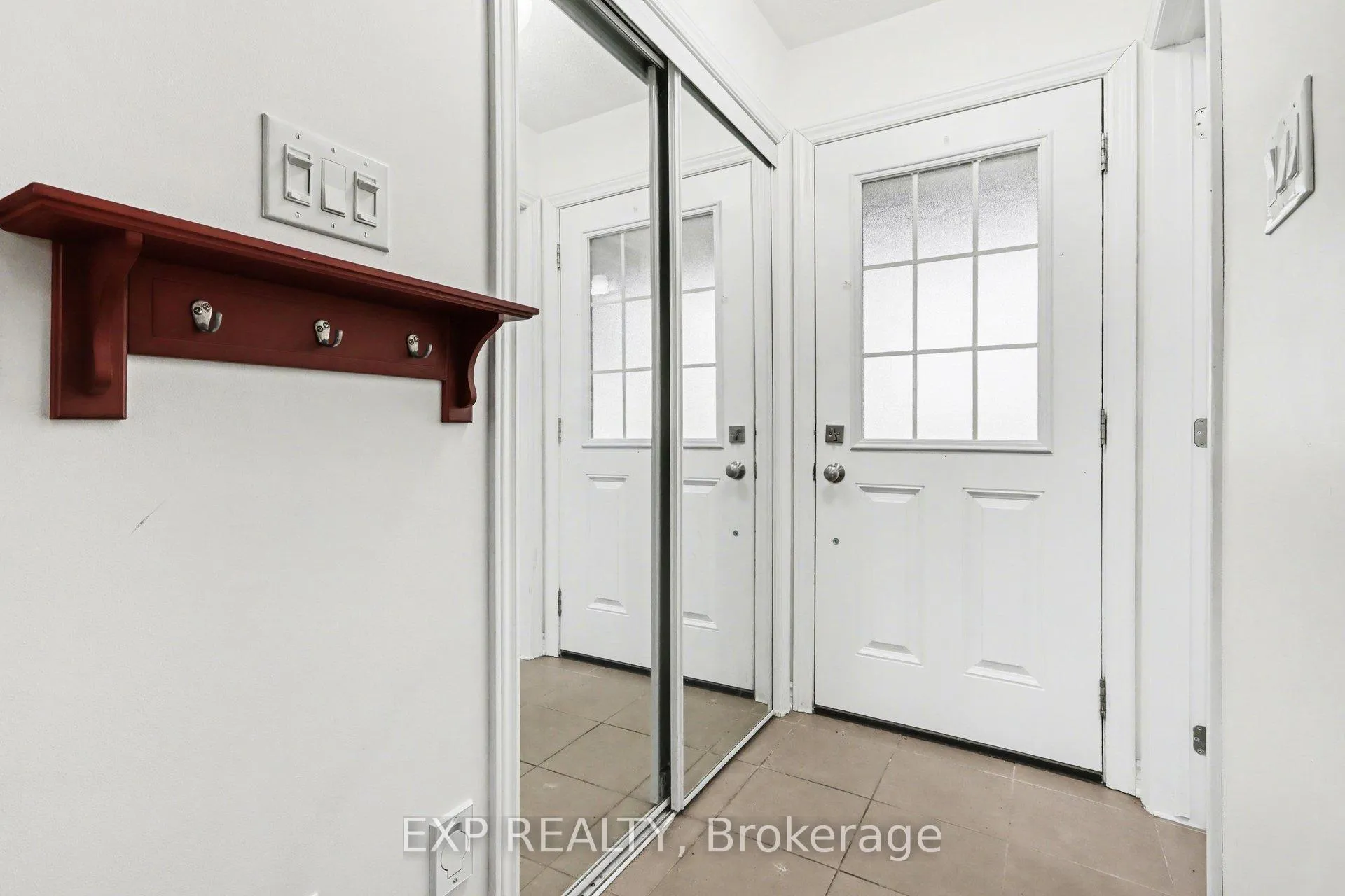 Photo 3 of 342 Astelia Crescent, Ottawa, Stittsville (North) — HOMEH