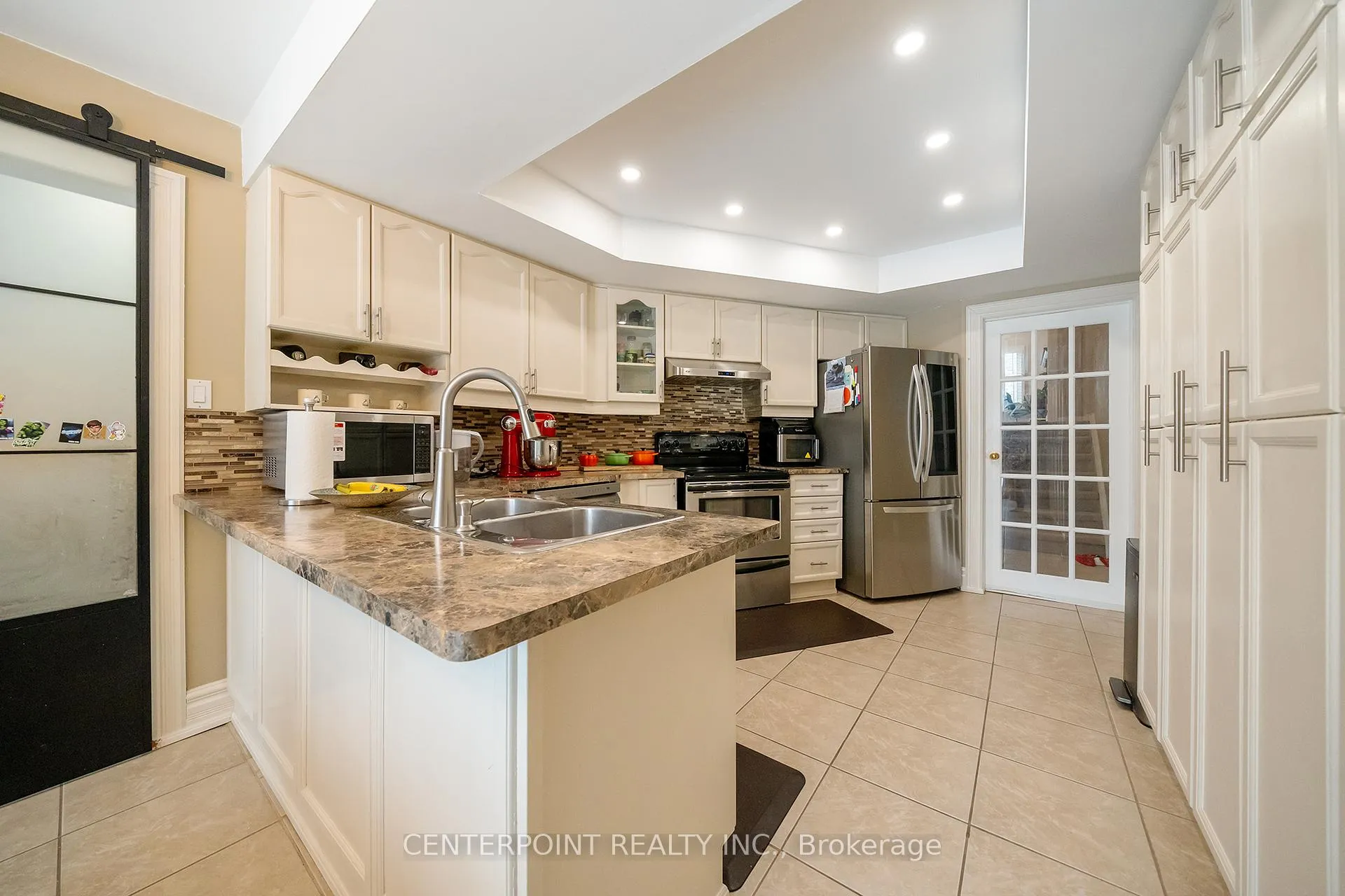 Photo 10 of 49 Redwood Lane, Markham, Unionville — HOMEH