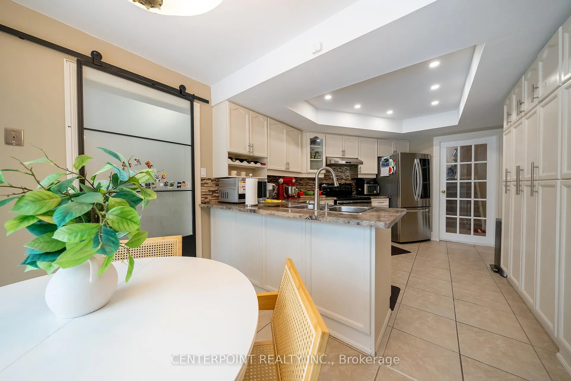 Photo 11 of 49 Redwood Lane, Markham, Unionville — HOMEH