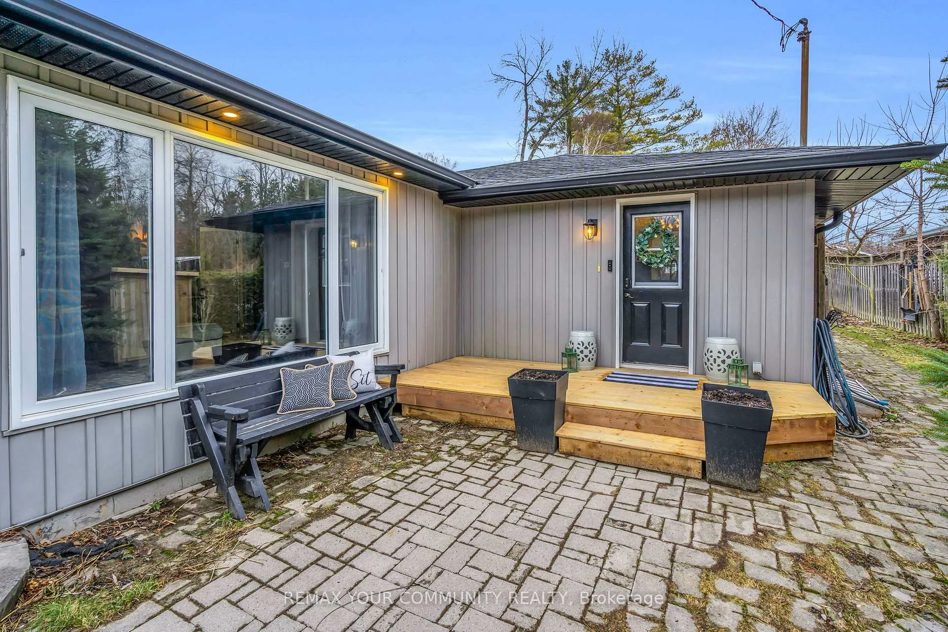 Photo 4 of 69 Sandra Drive, Georgina, Sutton & Jackson's Point — HOMEH