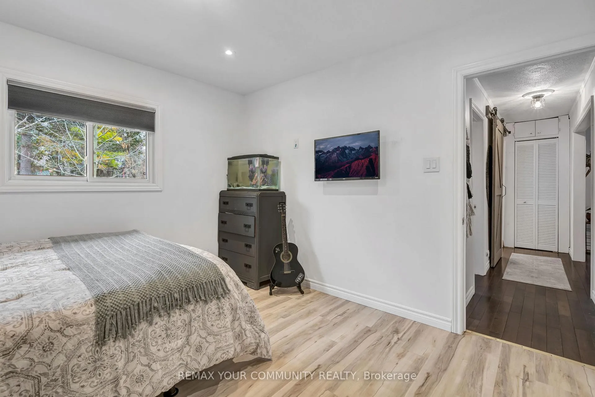 Photo 26 of 69 Sandra Drive, Georgina, Sutton & Jackson's Point — HOMEH