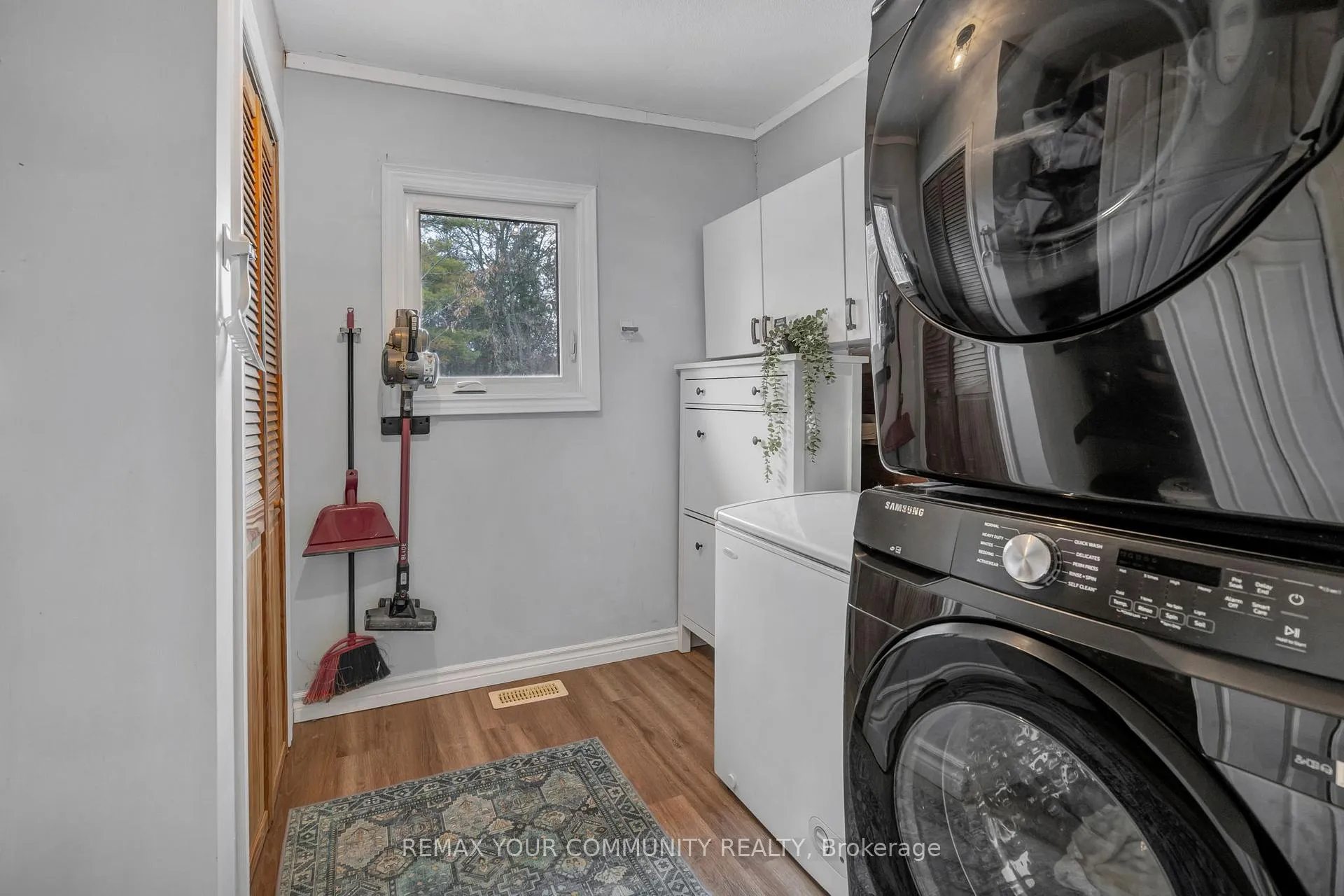 Photo 33 of 69 Sandra Drive, Georgina, Sutton & Jackson's Point — HOMEH