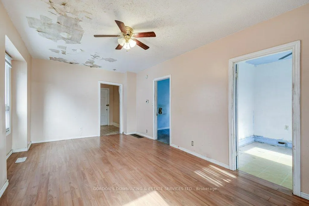 Photo 8 of 217 Tolton Avenue, Hamilton, Normanhurst — HOMEH