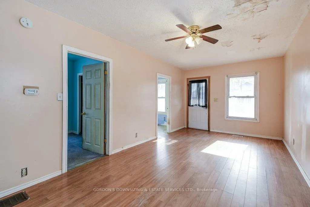 Photo 9 of 217 Tolton Avenue, Hamilton, Normanhurst — HOMEH