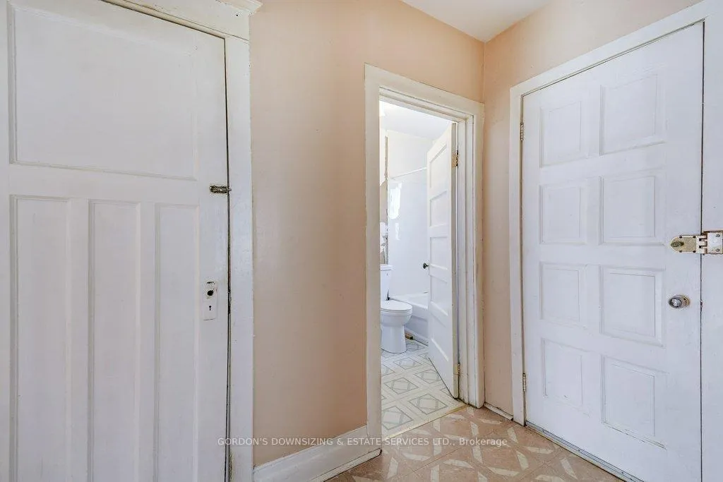 Photo 23 of 217 Tolton Avenue, Hamilton, Normanhurst — HOMEH