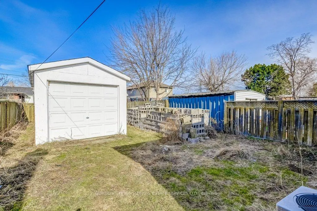 Photo 33 of 217 Tolton Avenue, Hamilton, Normanhurst — HOMEH