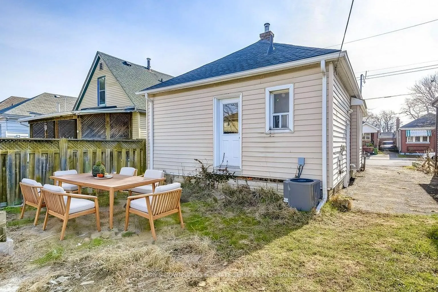 Photo 36 of 217 Tolton Avenue, Hamilton, Normanhurst — HOMEH