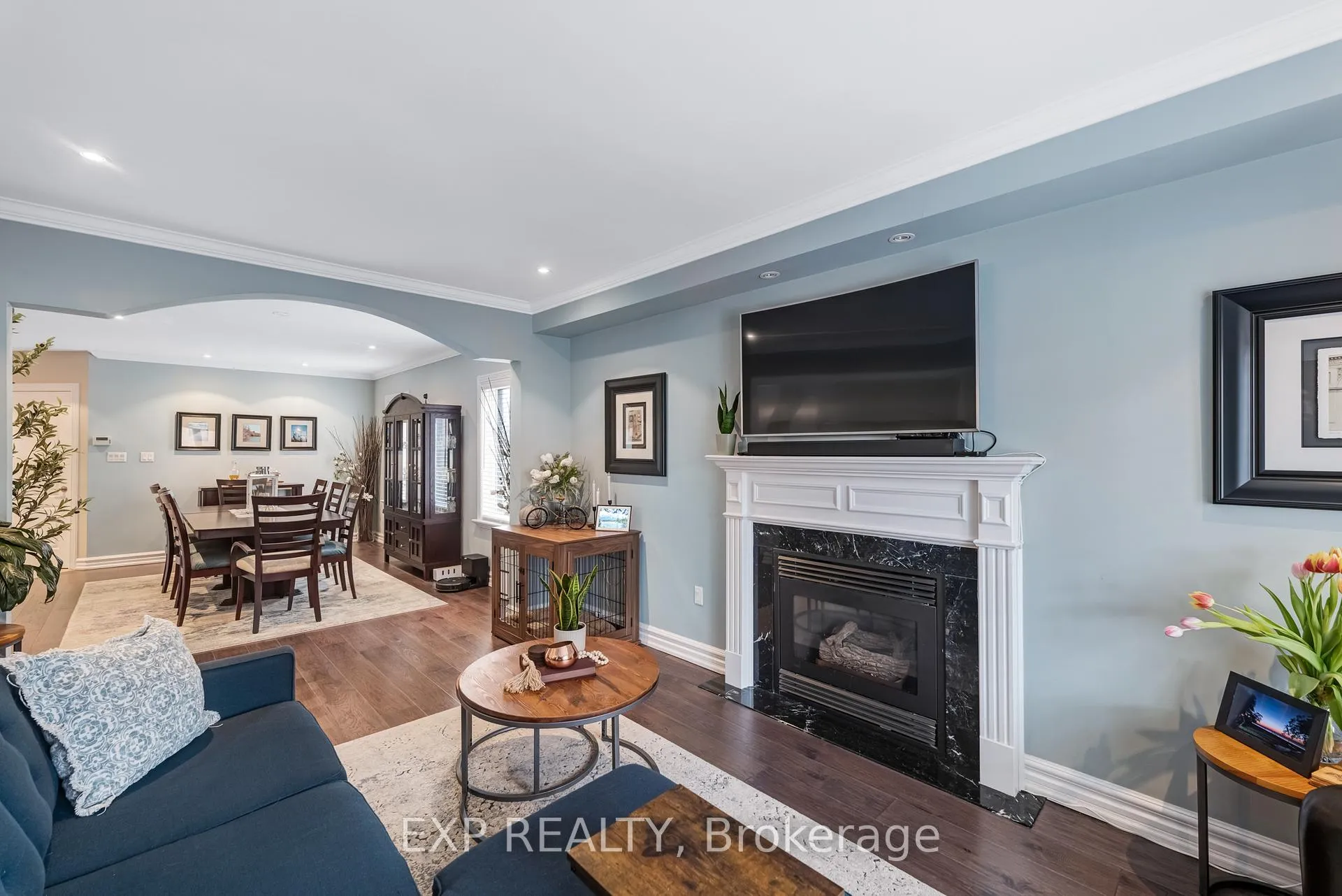 Photo 15 of 138 Princeton Gate, Vaughan, Maple — HOMEH