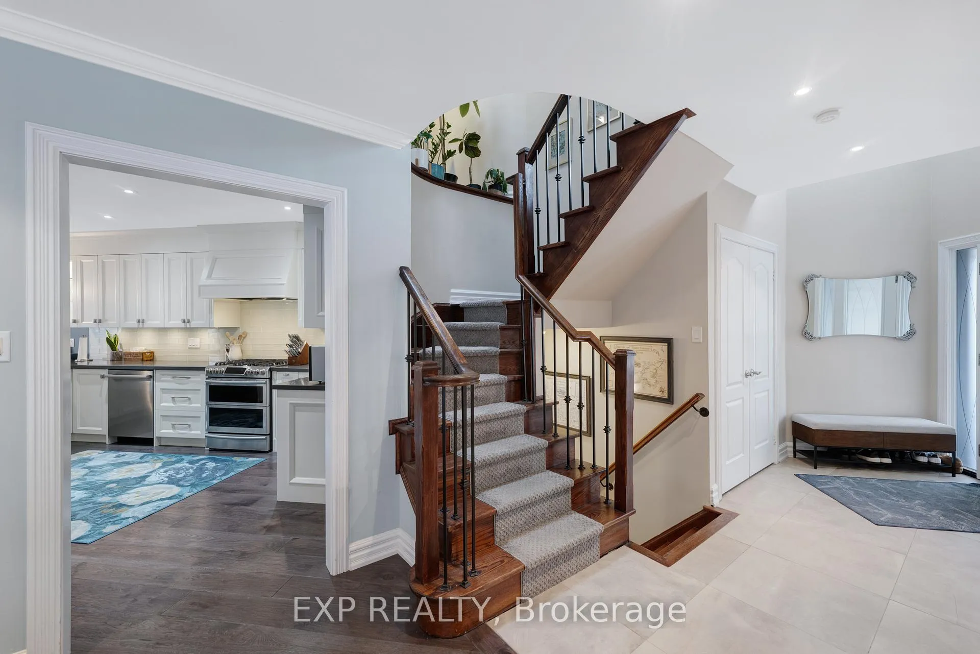 Photo 19 of 138 Princeton Gate, Vaughan, Maple — HOMEH