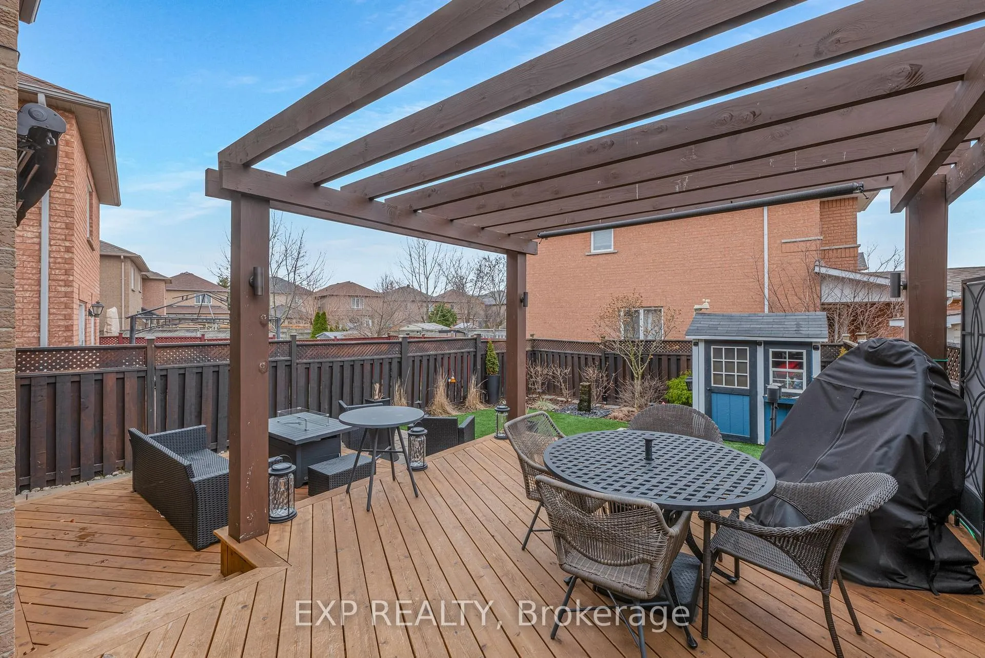 Photo 40 of 138 Princeton Gate, Vaughan, Maple — HOMEH