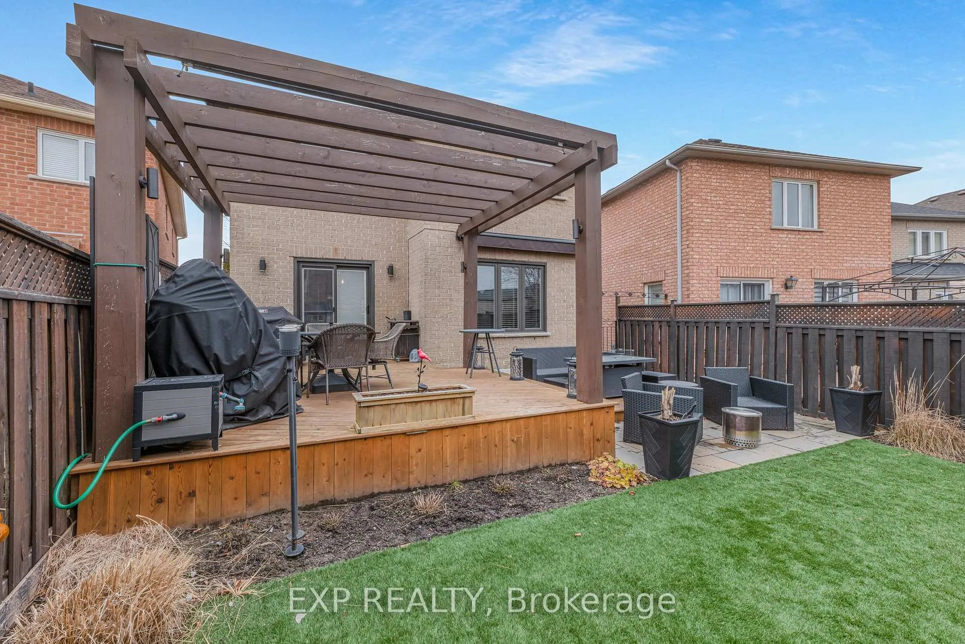 Photo 41 of 138 Princeton Gate, Vaughan, Maple — HOMEH