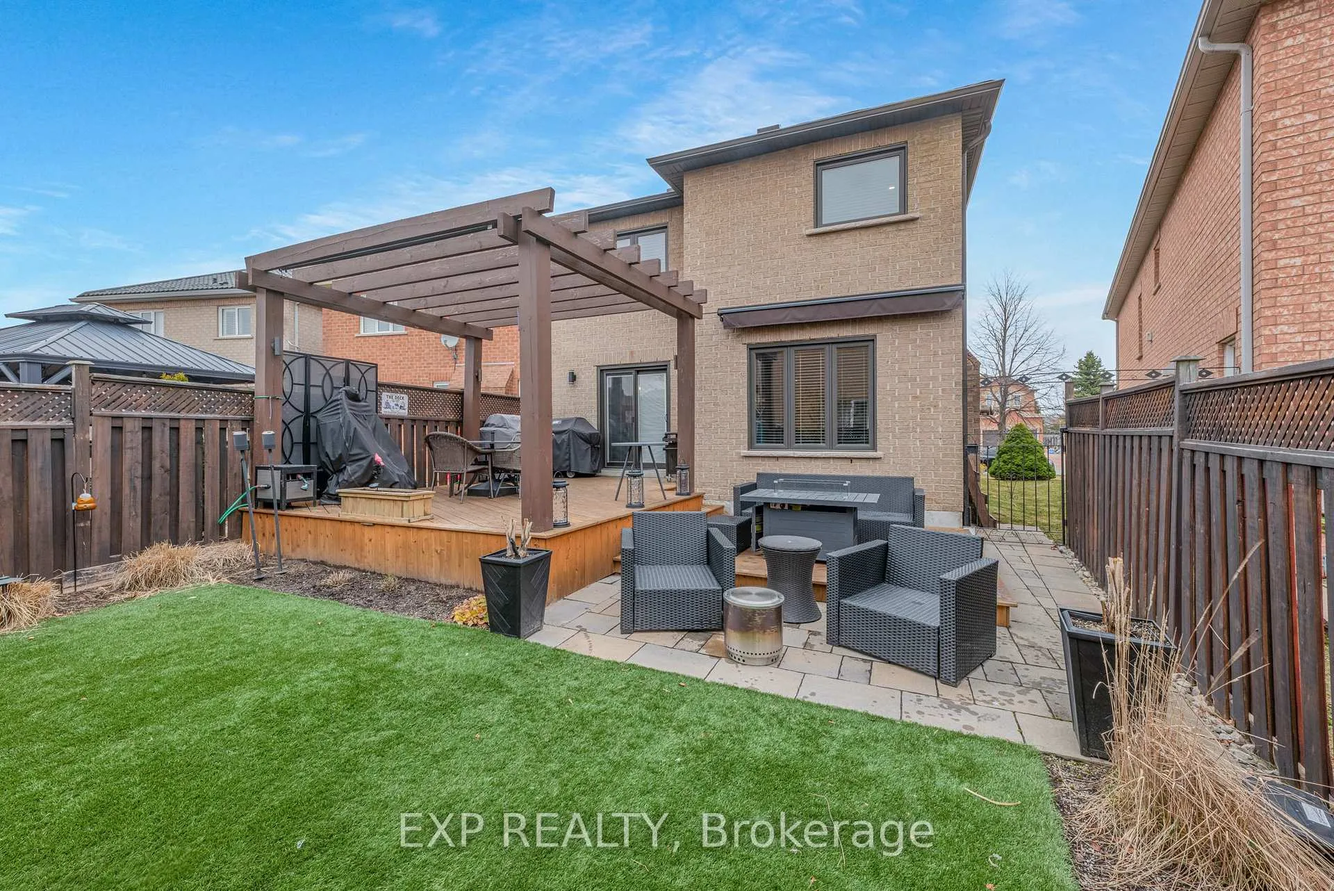 Photo 44 of 138 Princeton Gate, Vaughan, Maple — HOMEH