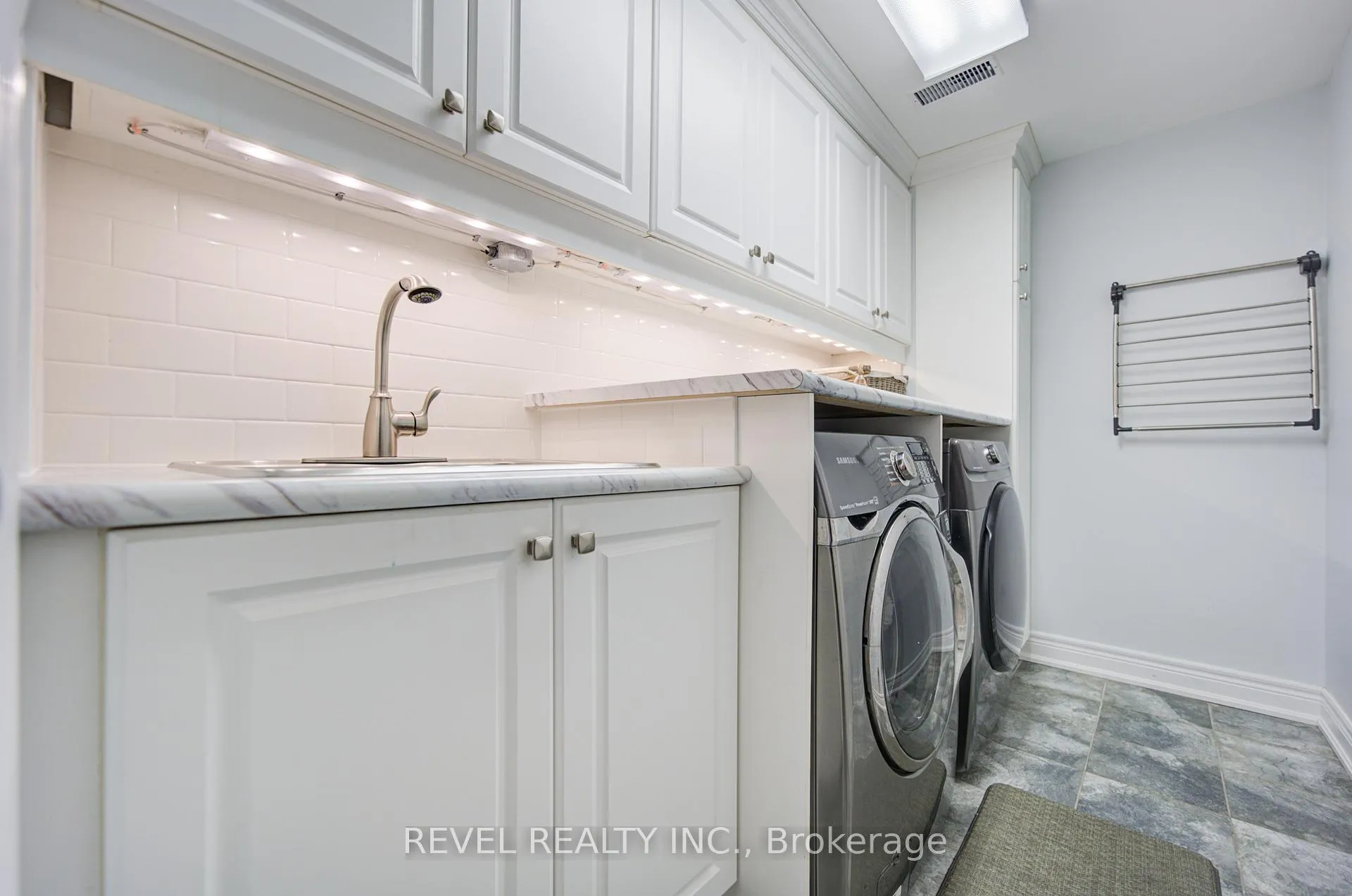 Photo 30 of 2255 Wildwood Crescent, Pickering, Brock Ridge — HOMEH