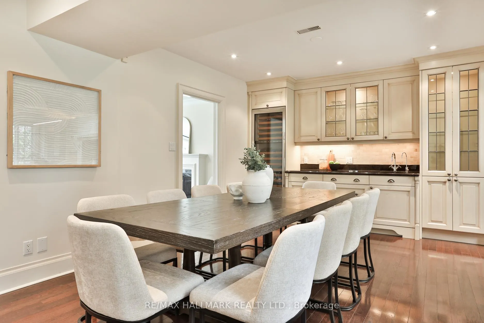 Photo 7 of 28 Kimbark Boulevard, Toronto, Bedford Park-Nortown — HOMEH