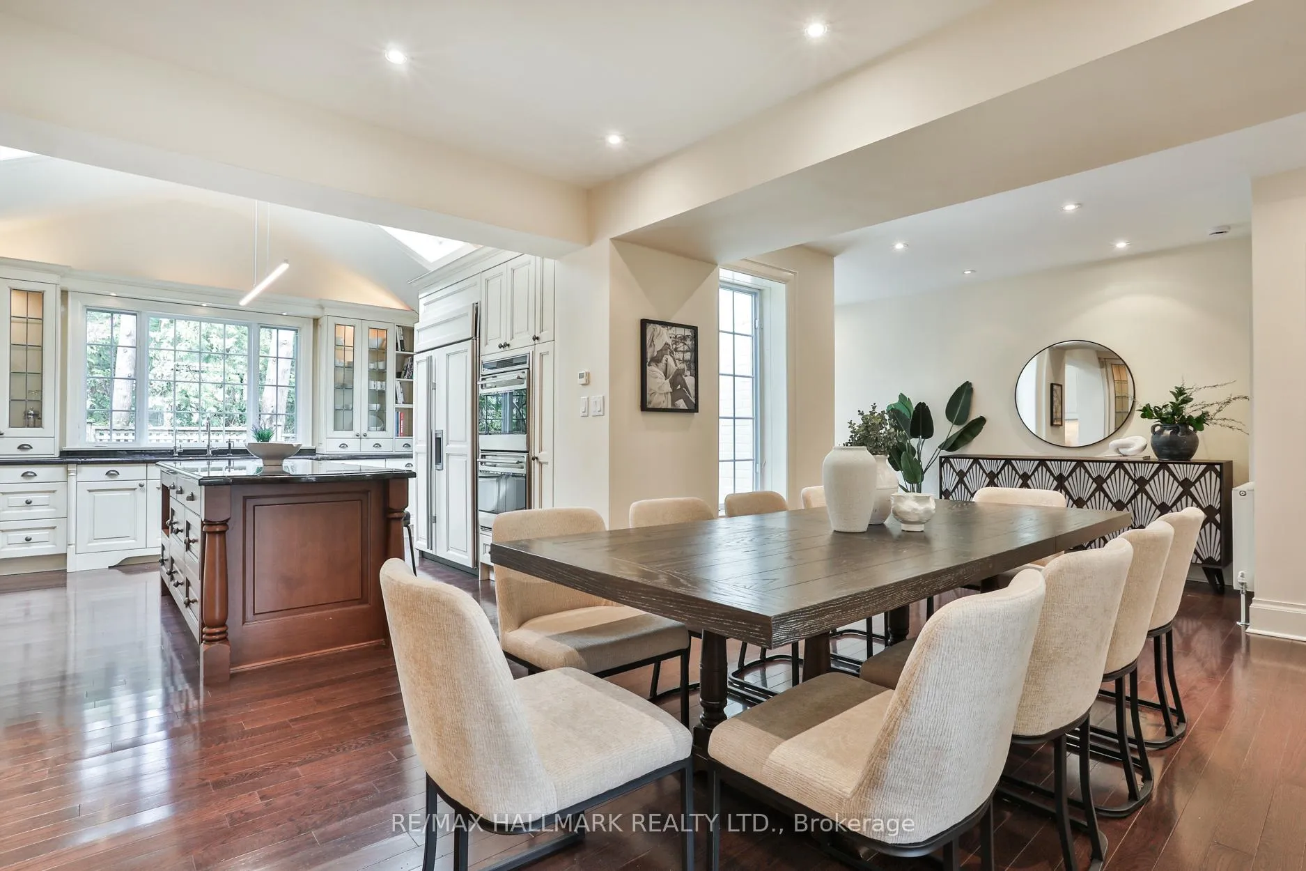 Photo 9 of 28 Kimbark Boulevard, Toronto, Bedford Park-Nortown — HOMEH