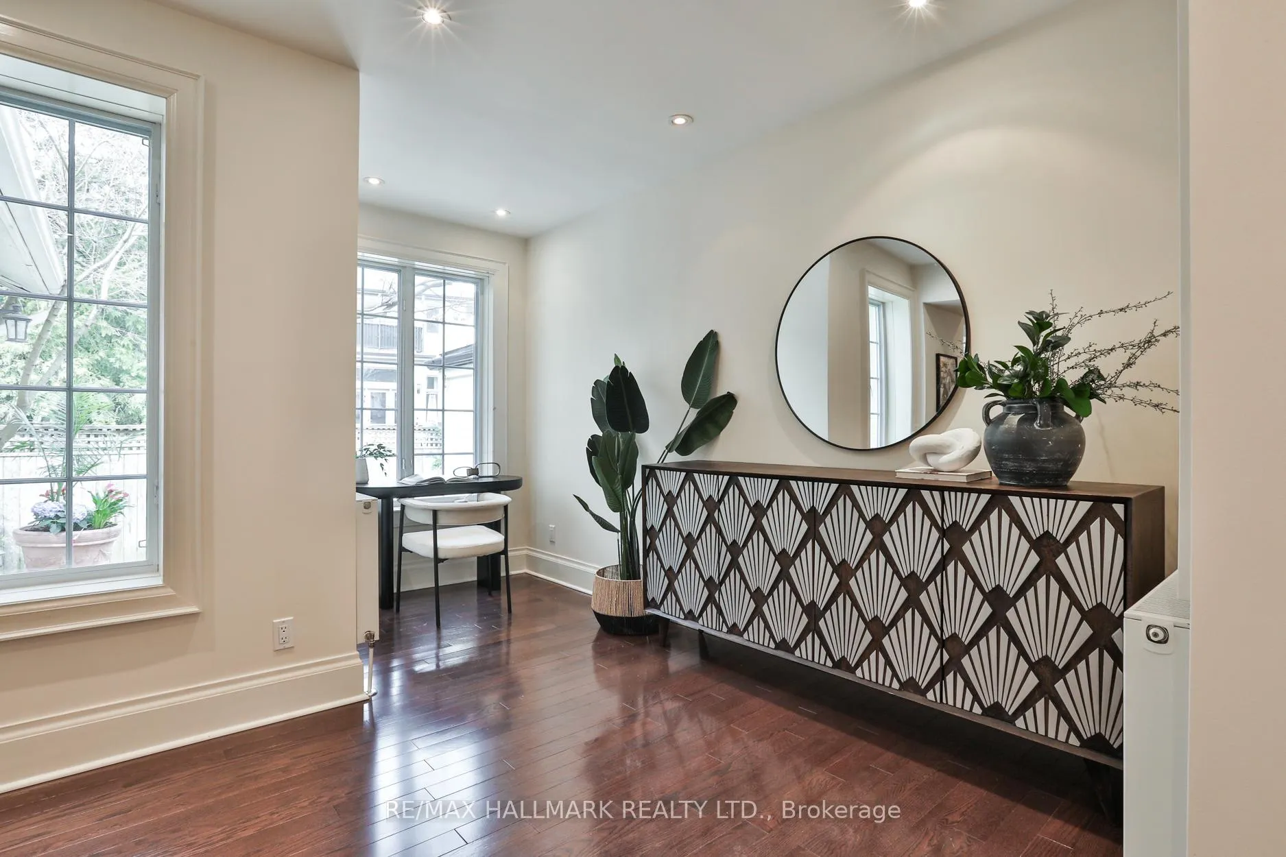 Photo 16 of 28 Kimbark Boulevard, Toronto, Bedford Park-Nortown — HOMEH