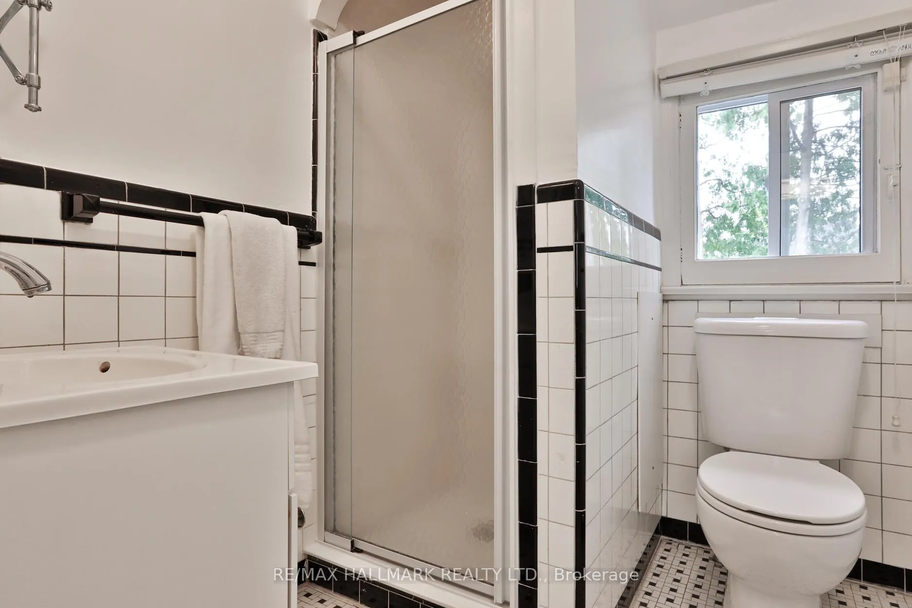 Photo 22 of 28 Kimbark Boulevard, Toronto, Bedford Park-Nortown — HOMEH