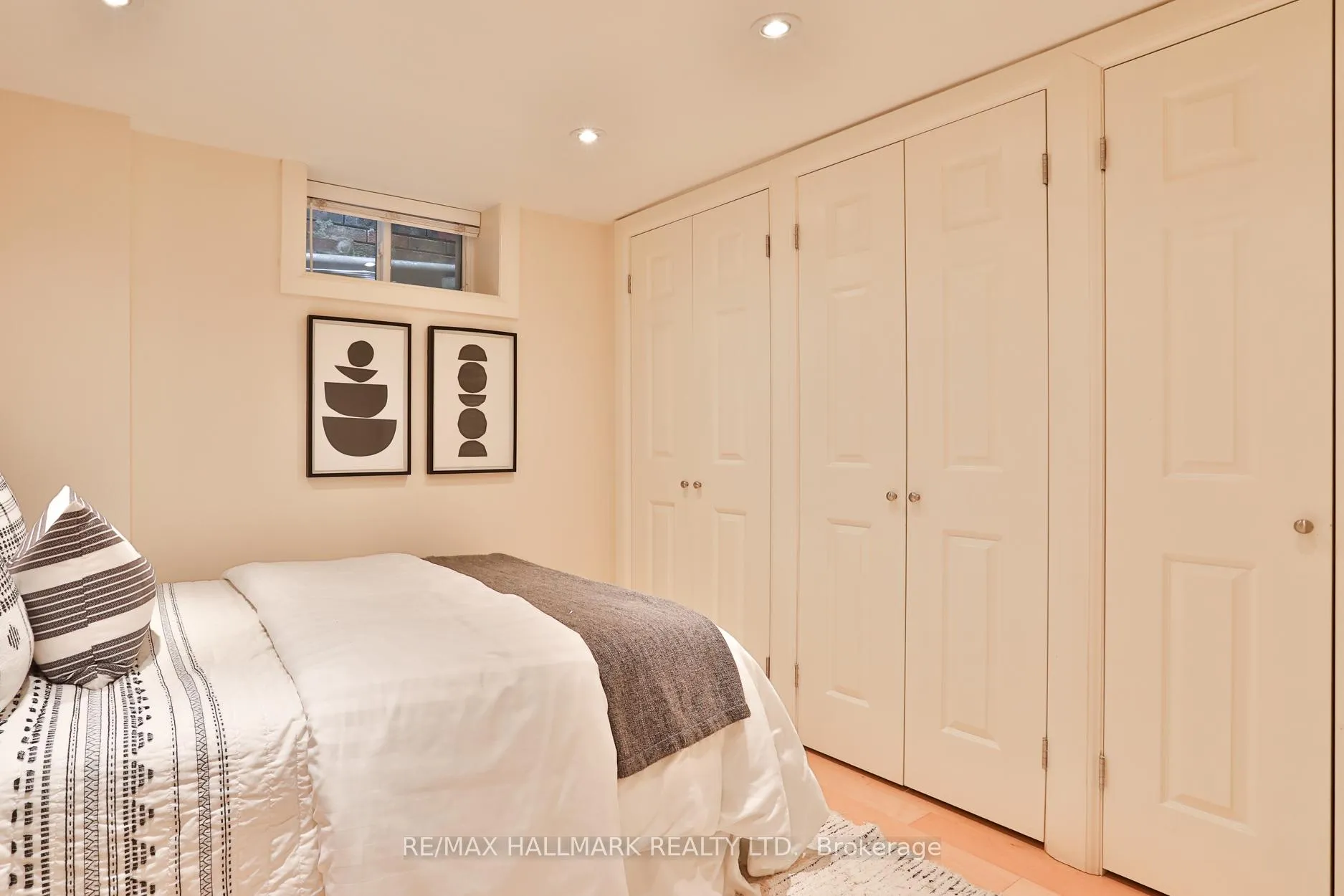 Photo 34 of 28 Kimbark Boulevard, Toronto, Bedford Park-Nortown — HOMEH