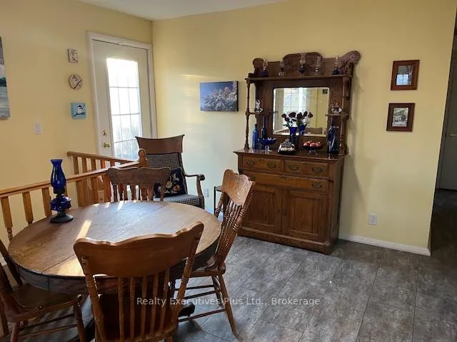 Photo 4 of 284 Appleby Line, Burlington, Shoreacres — HOMEH