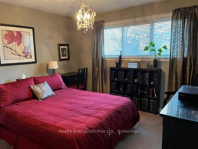 Photo 9 of 284 Appleby Line, Burlington, Shoreacres — HOMEH