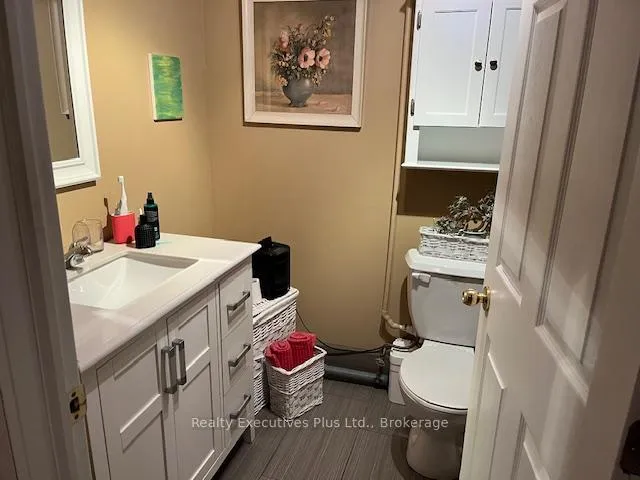 Photo 16 of 284 Appleby Line, Burlington, Shoreacres — HOMEH