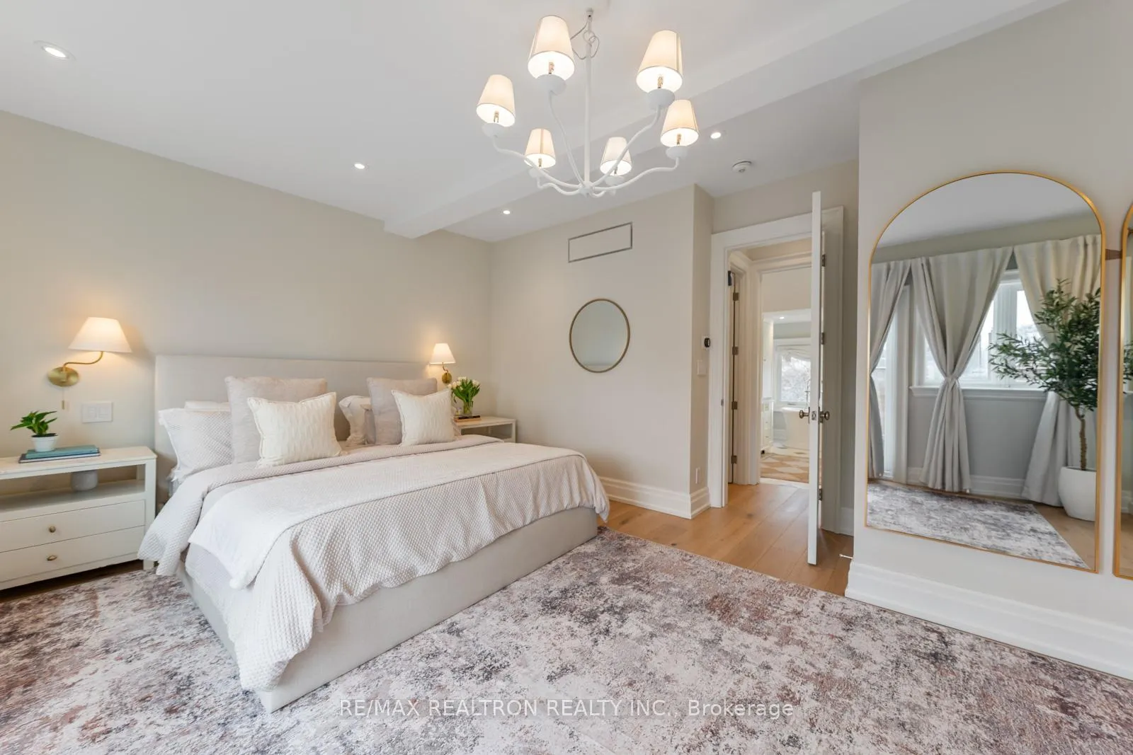 Photo 23 of 74 Westmount Avenue, Toronto, Corso Italia-Davenport — HOMEH