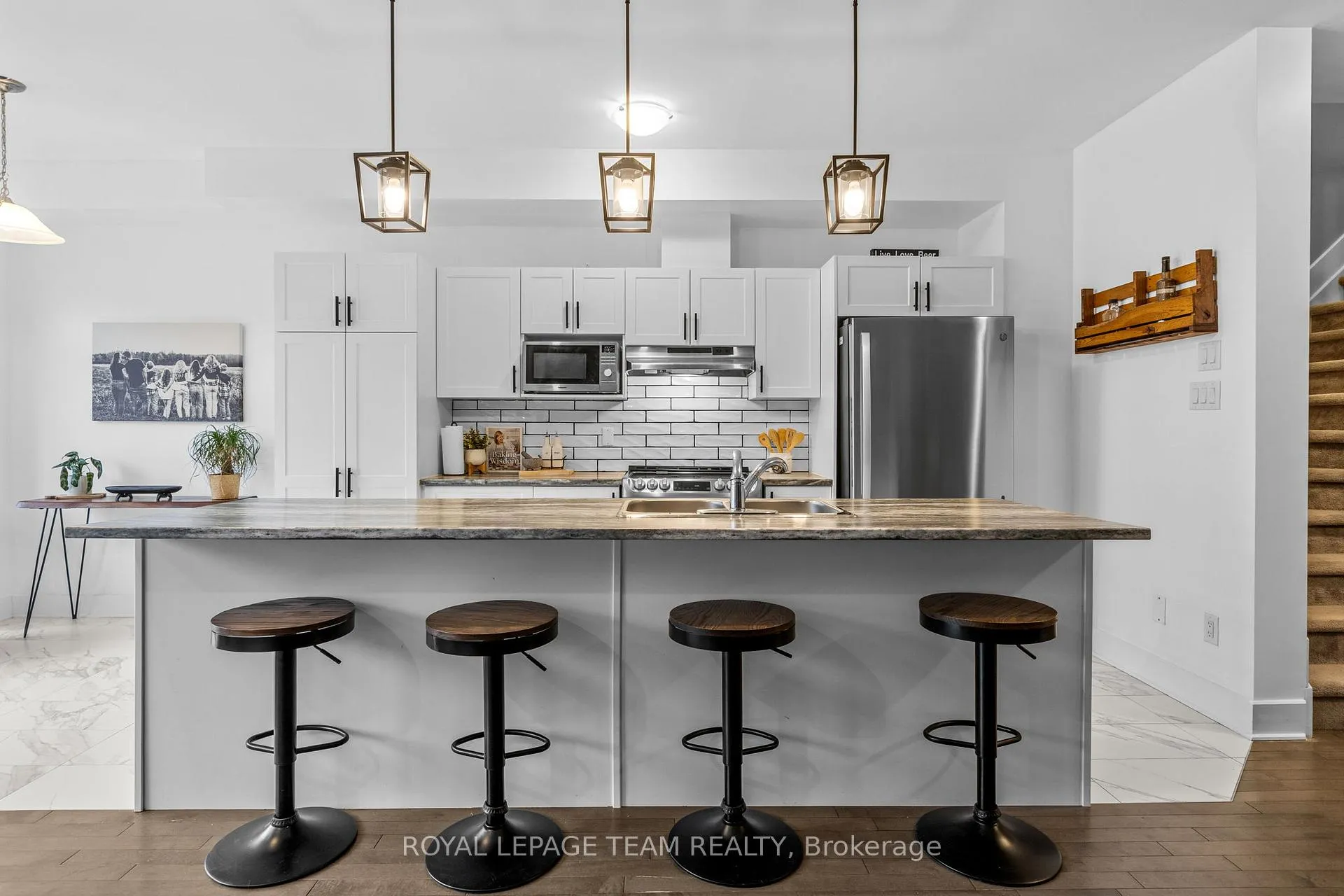 Photo 8 of 20 Antonakos Drive, Carleton Place — HOMEH